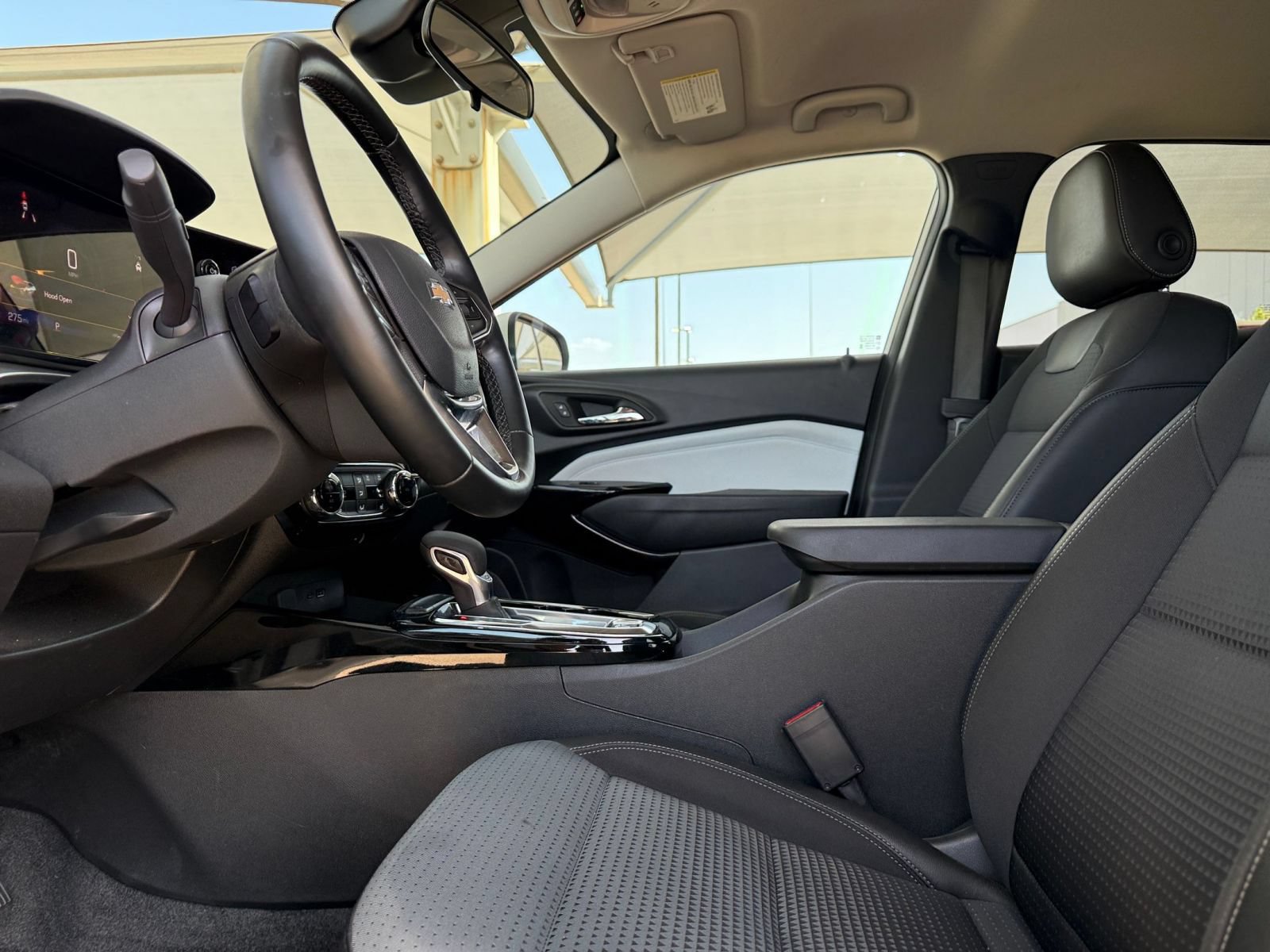 Thumbnail: 2025 Chevrolet Trax - 27