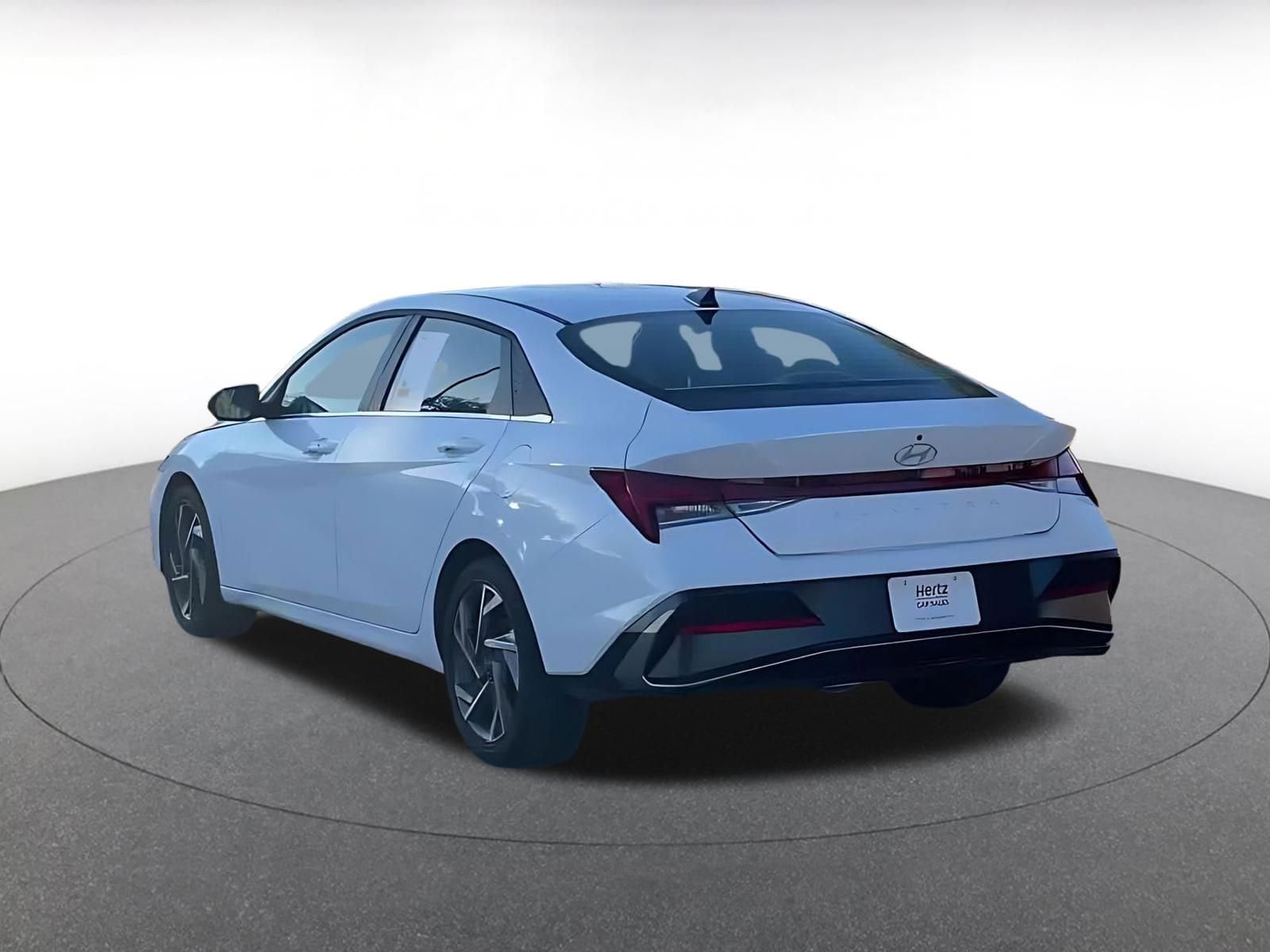 Thumbnail: 2025 Hyundai Elantra - 4