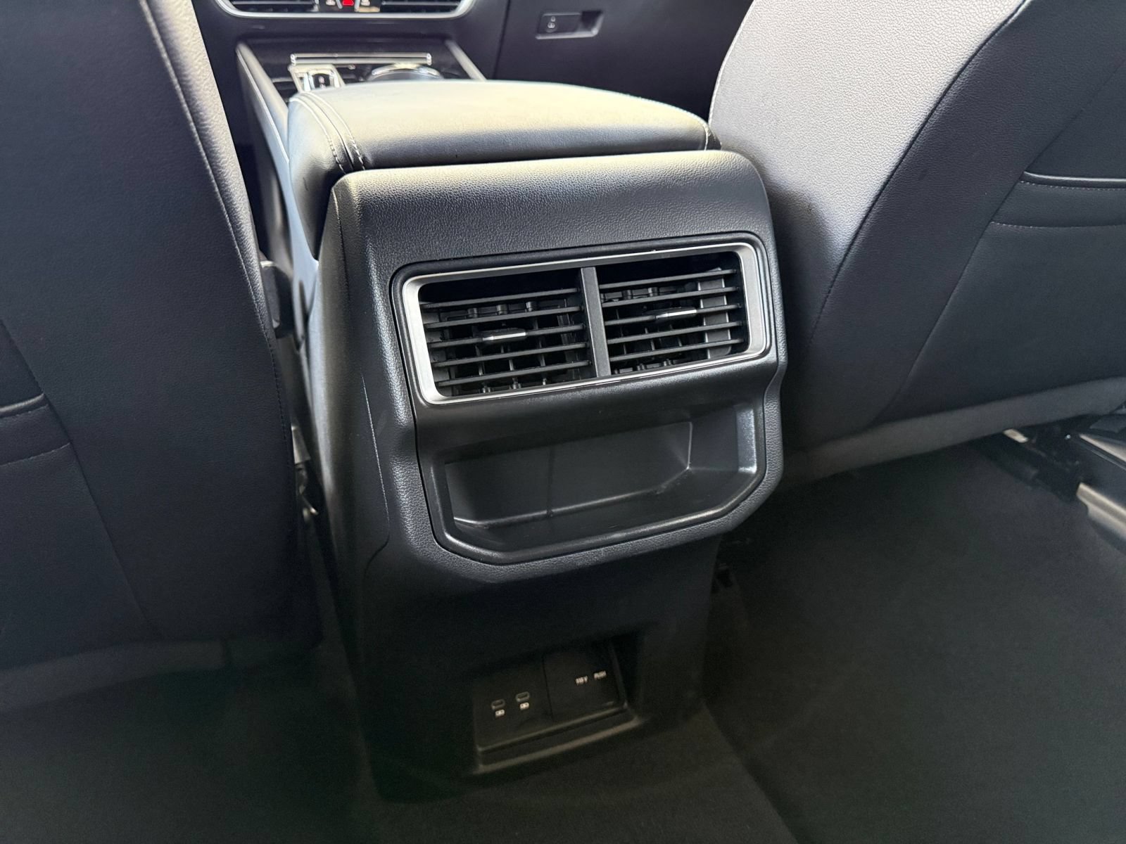 Thumbnail: 2026 Volkswagen Atlas - 25