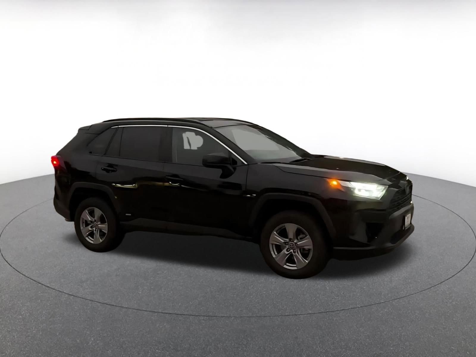 Thumbnail: 2025 Toyota RAV4 - 2