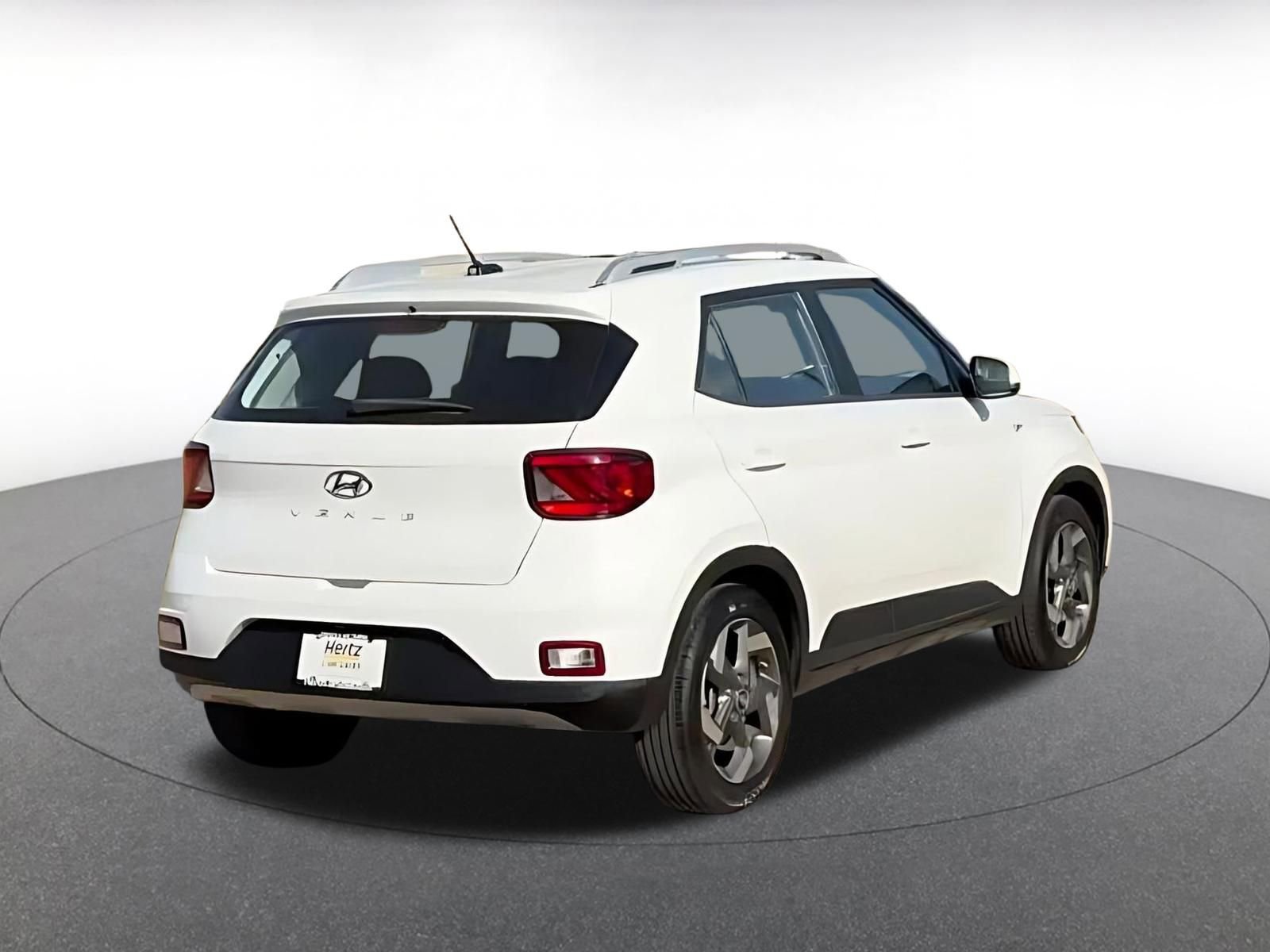 Thumbnail: 2023 Hyundai Venue - 14