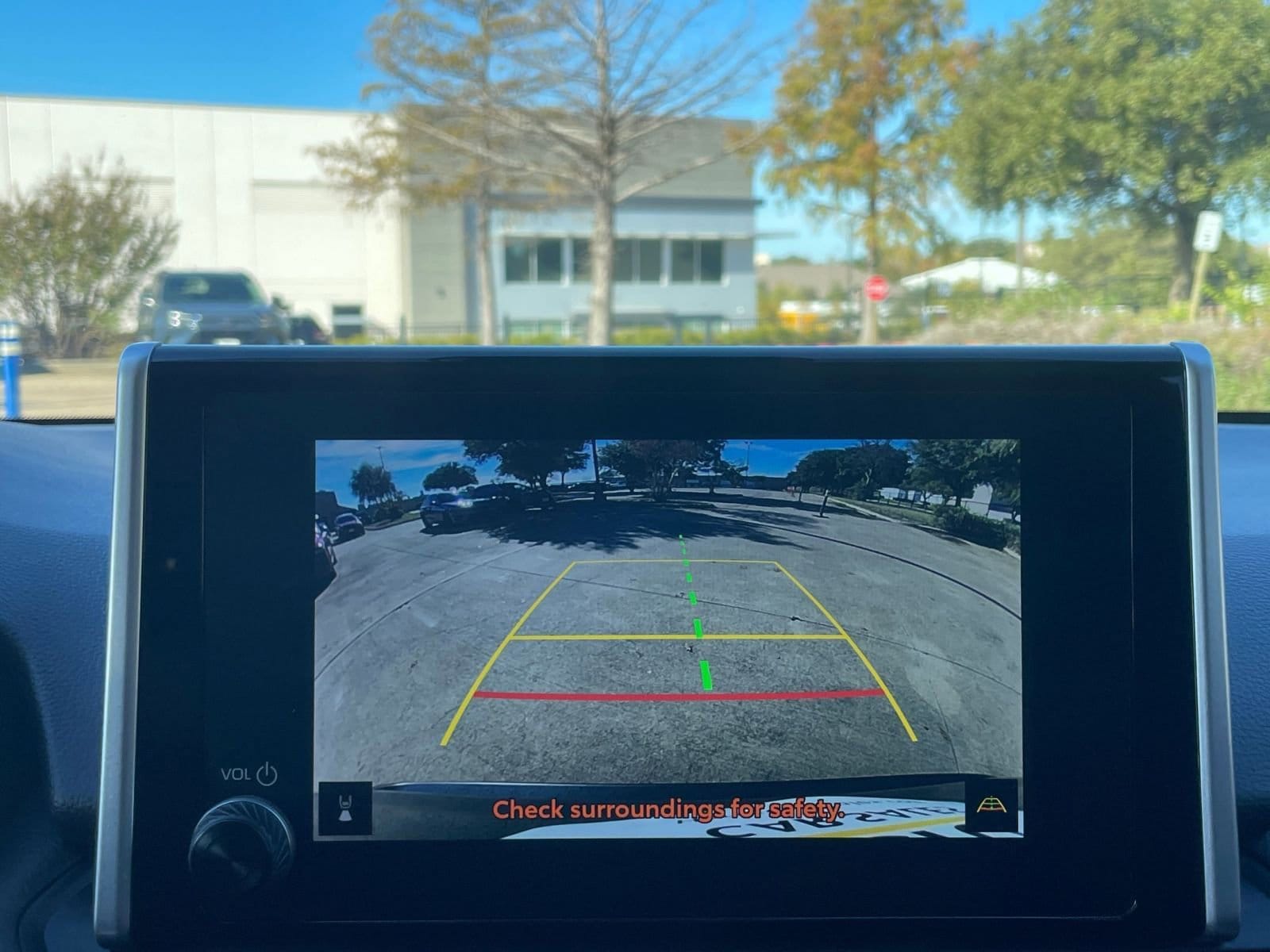 Thumbnail: 2025 Toyota RAV4 - 17