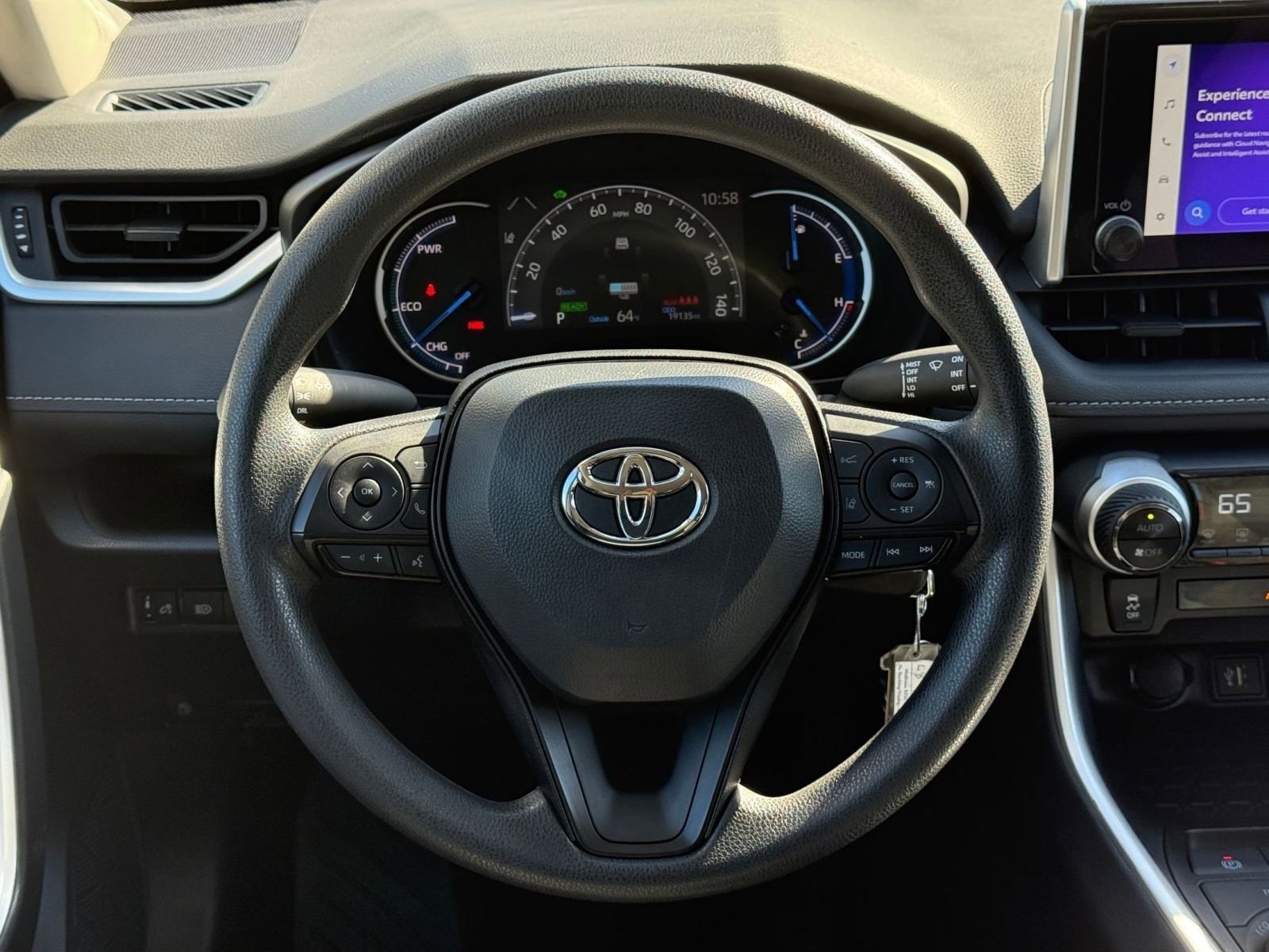 Thumbnail: 2025 Toyota RAV4 - 28