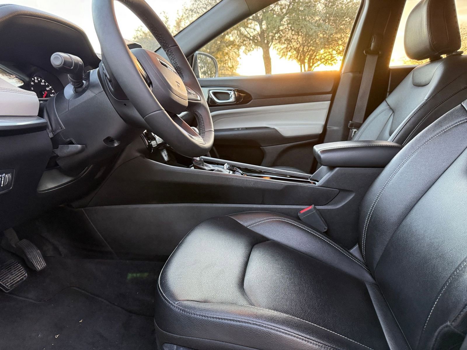 Thumbnail: 2025 Jeep Compass - 27