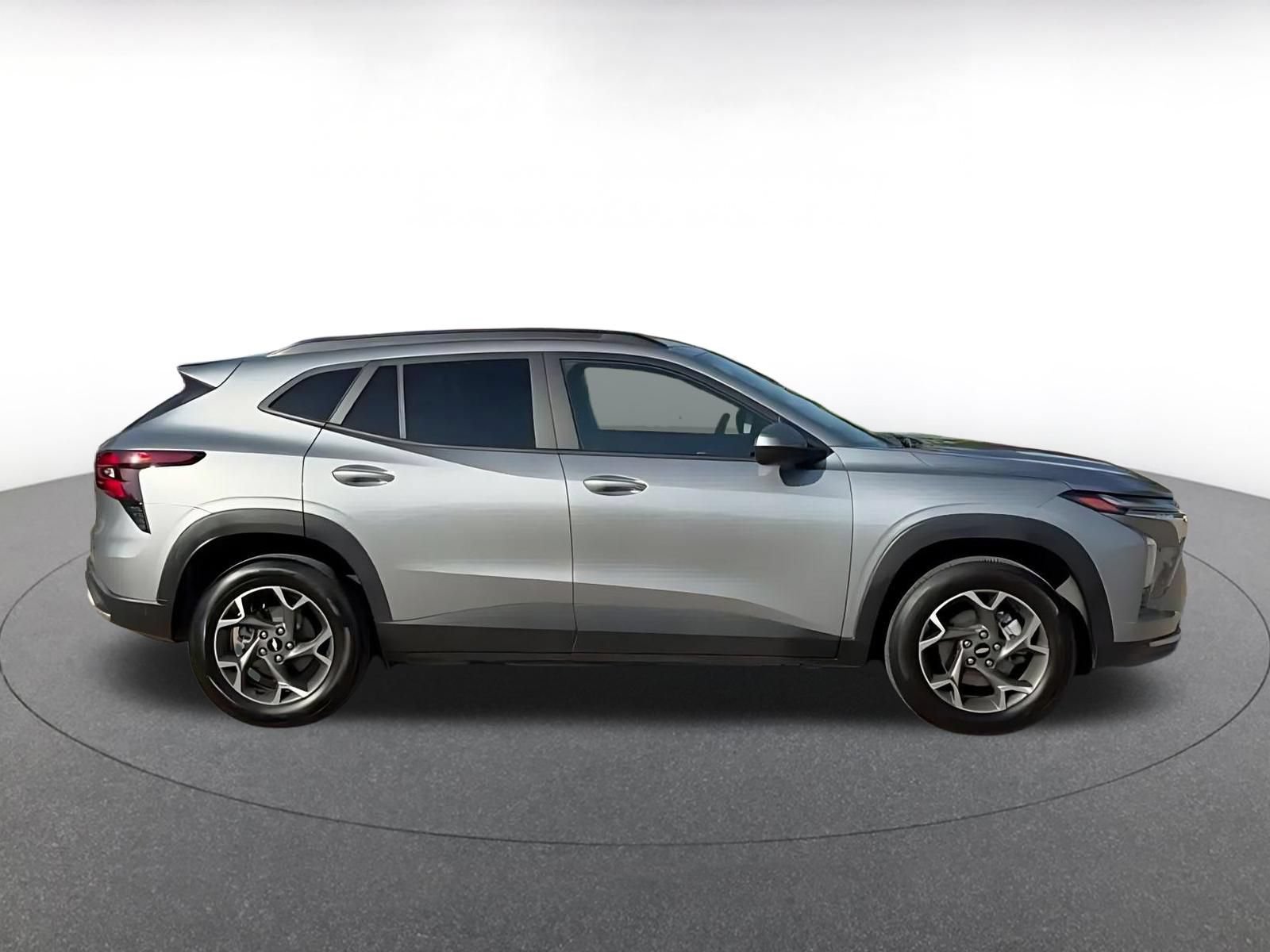 Thumbnail: 2025 Chevrolet Trax - 16