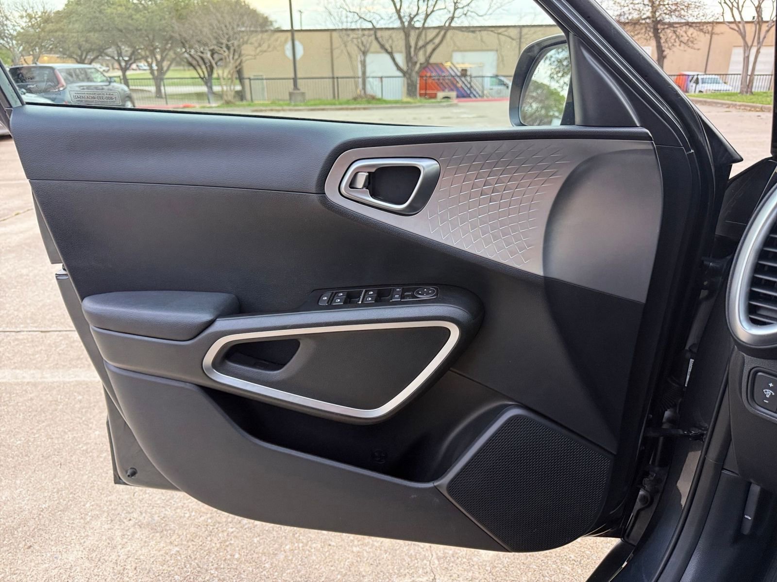 Thumbnail: 2025 Kia Soul - 18