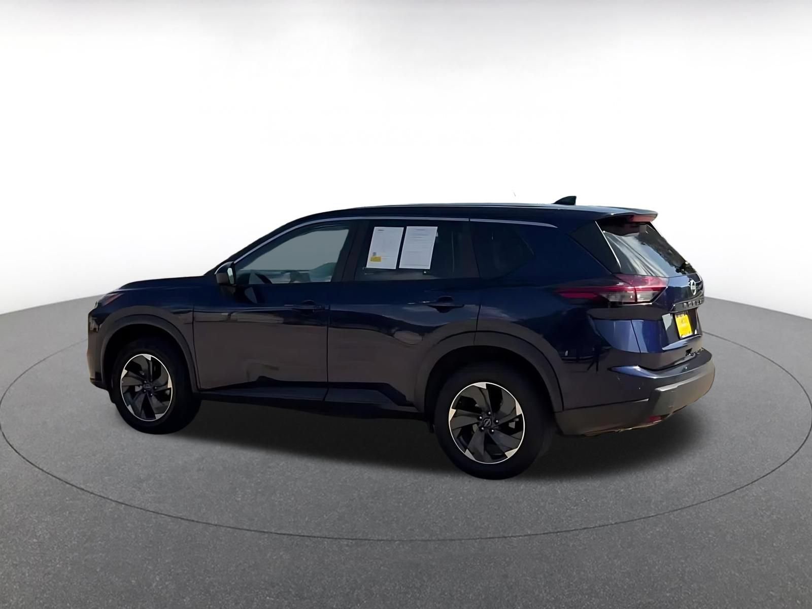 Thumbnail: 2025 Nissan Rogue - 10
