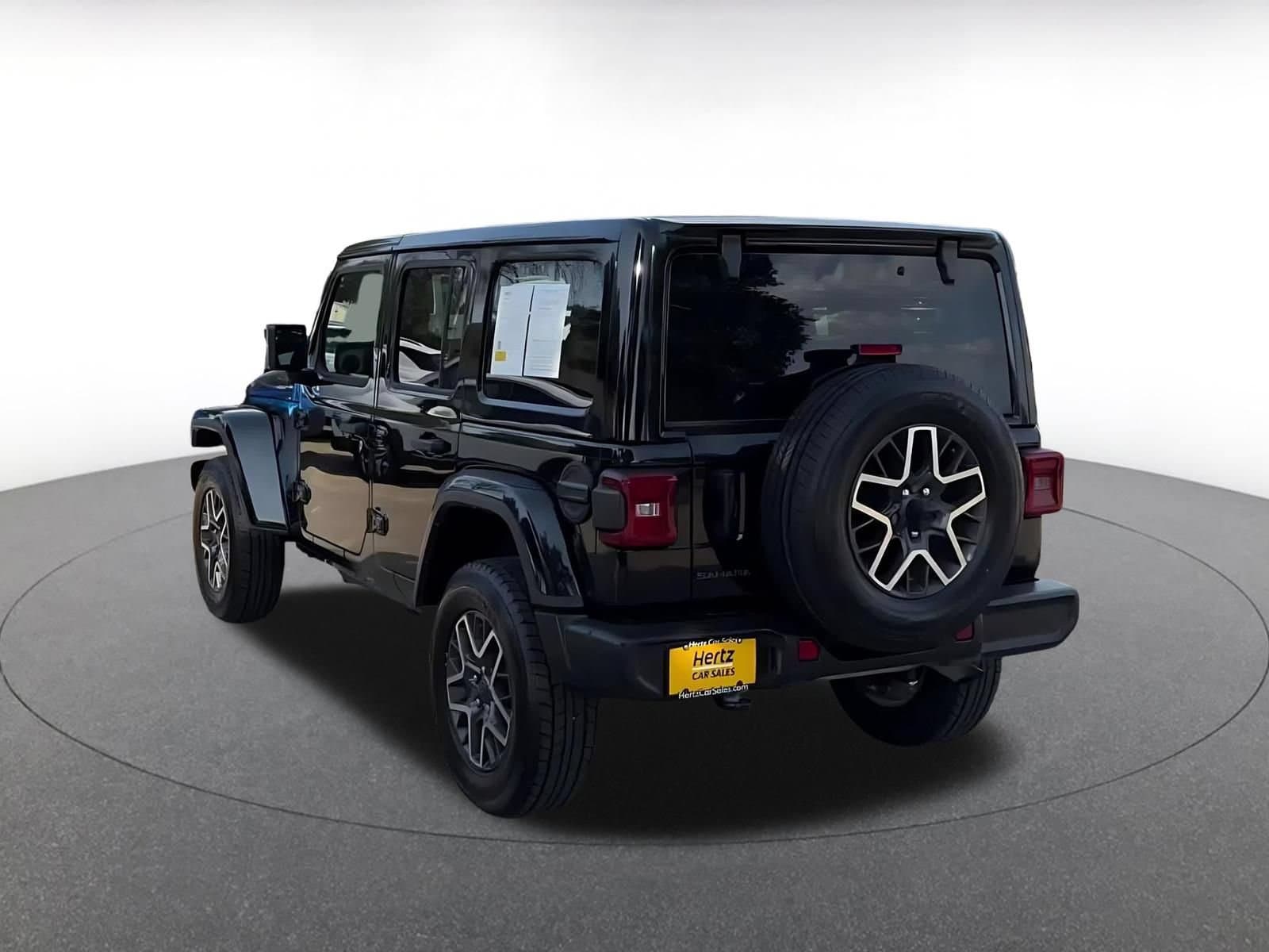 Thumbnail: 2025 Jeep Wrangler - 15