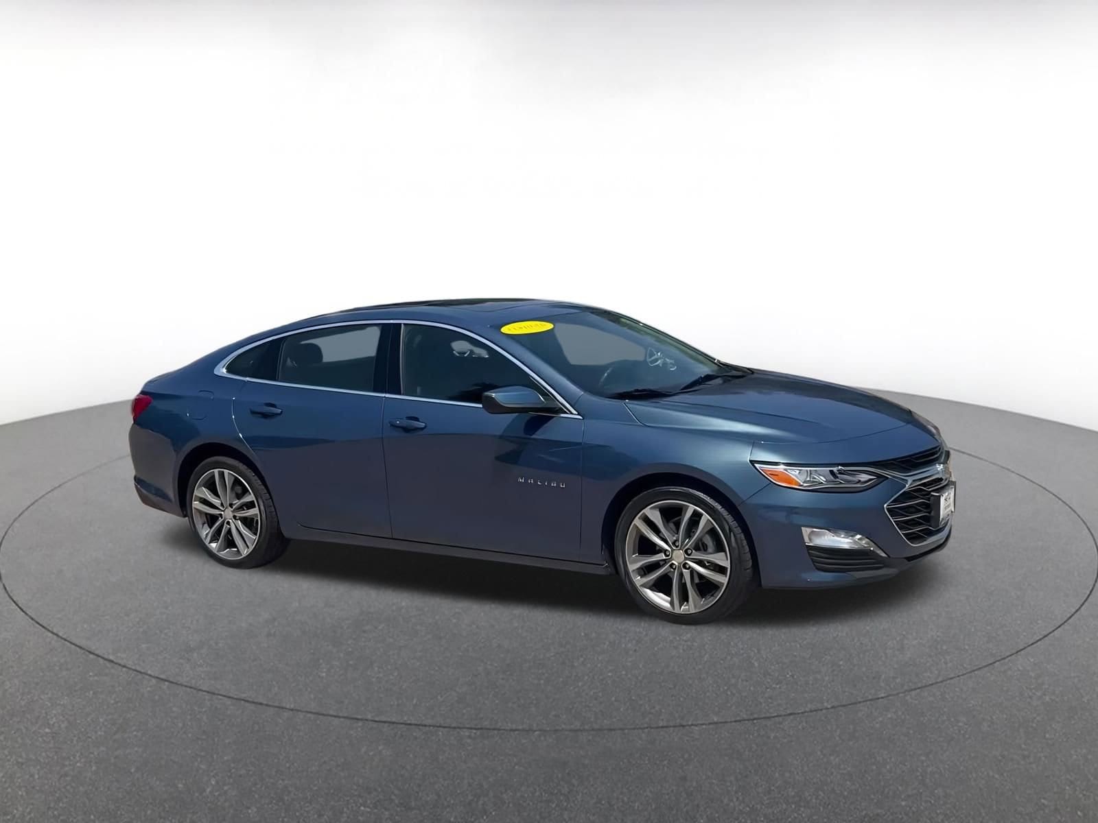 Thumbnail: 2024 Chevrolet Malibu - 2