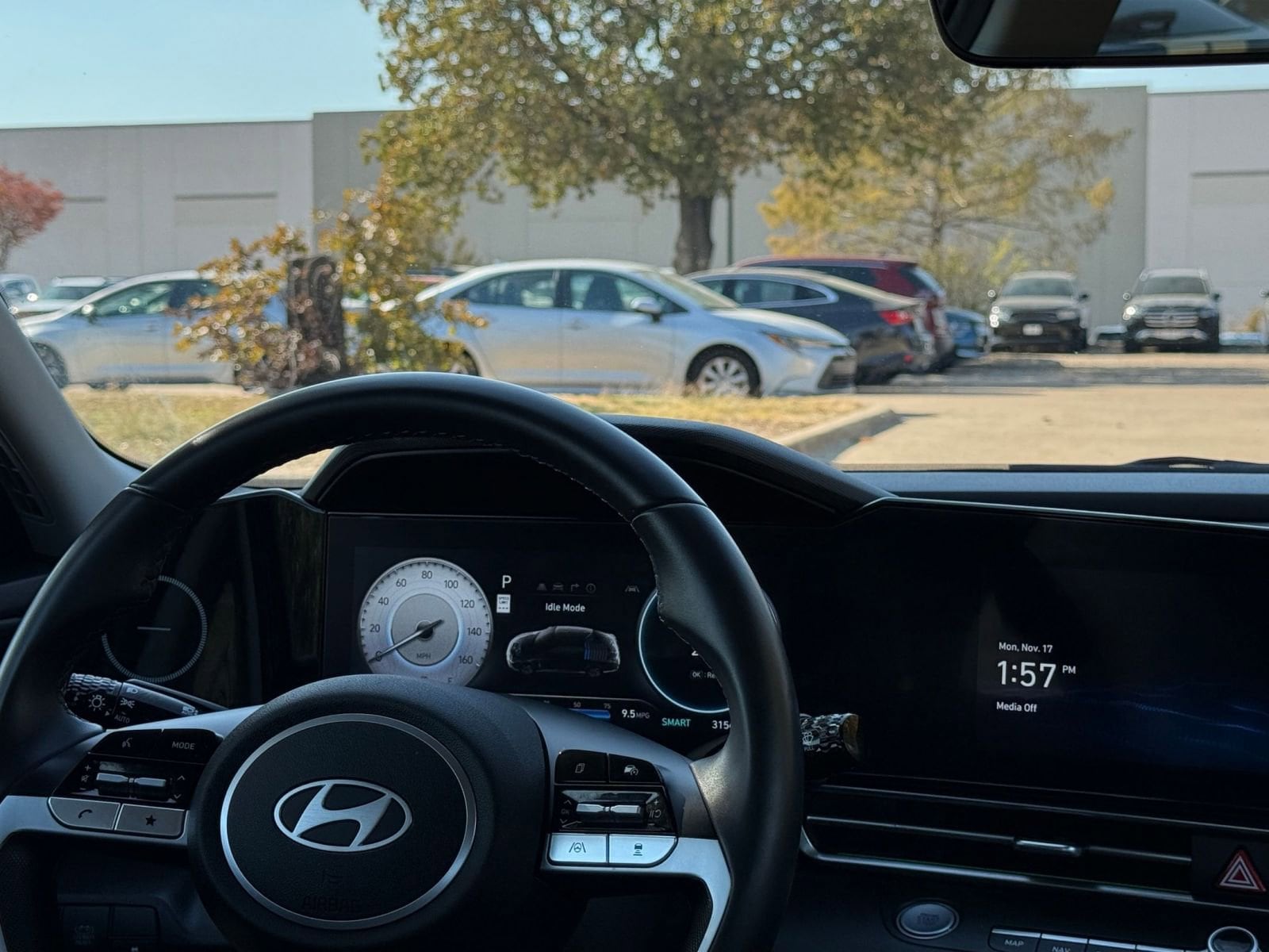 Thumbnail: 2025 Hyundai Elantra - 34