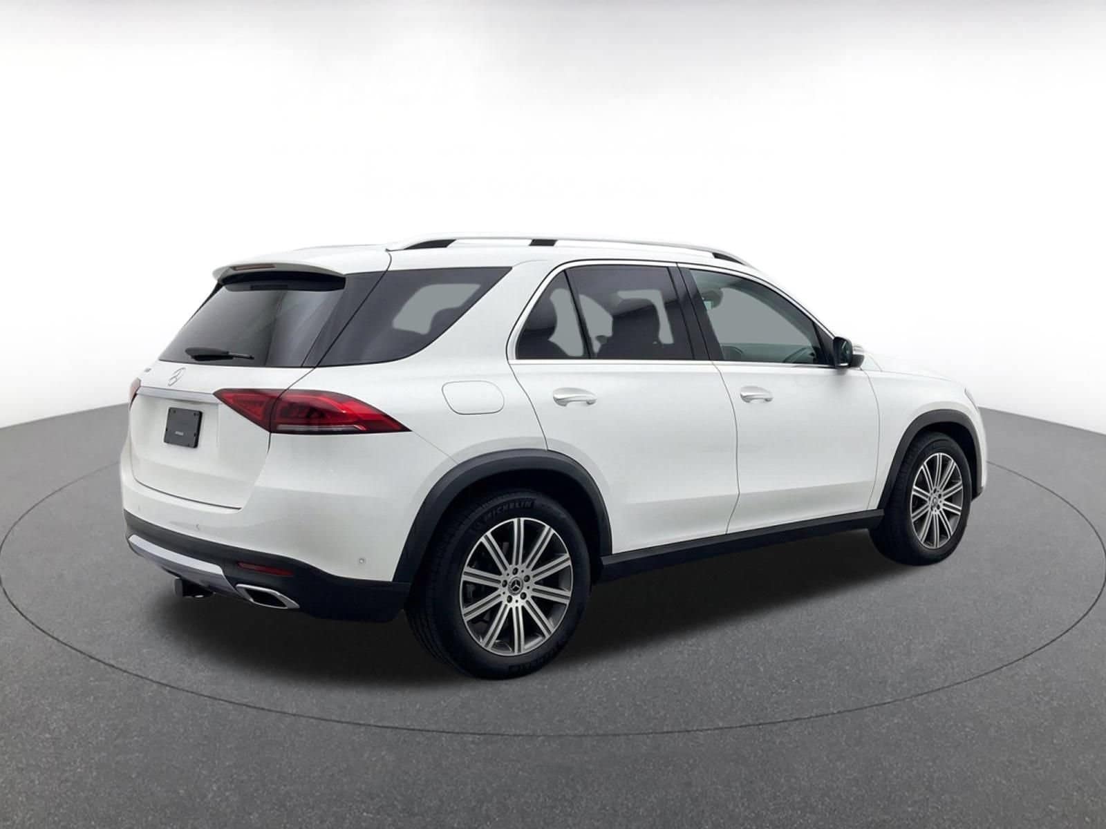 Thumbnail: 2026 Mercedes-Benz GLE - 9
