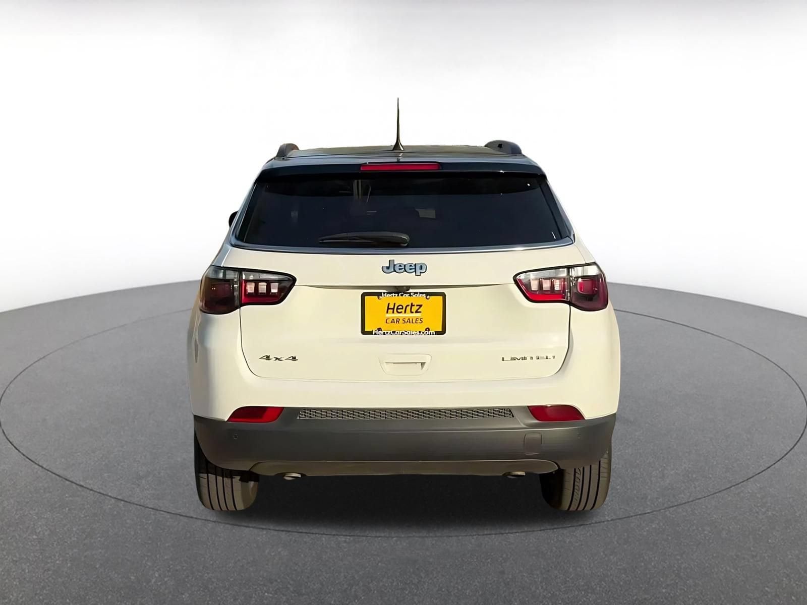 2025 Jeep Compass Limited - Photo 12