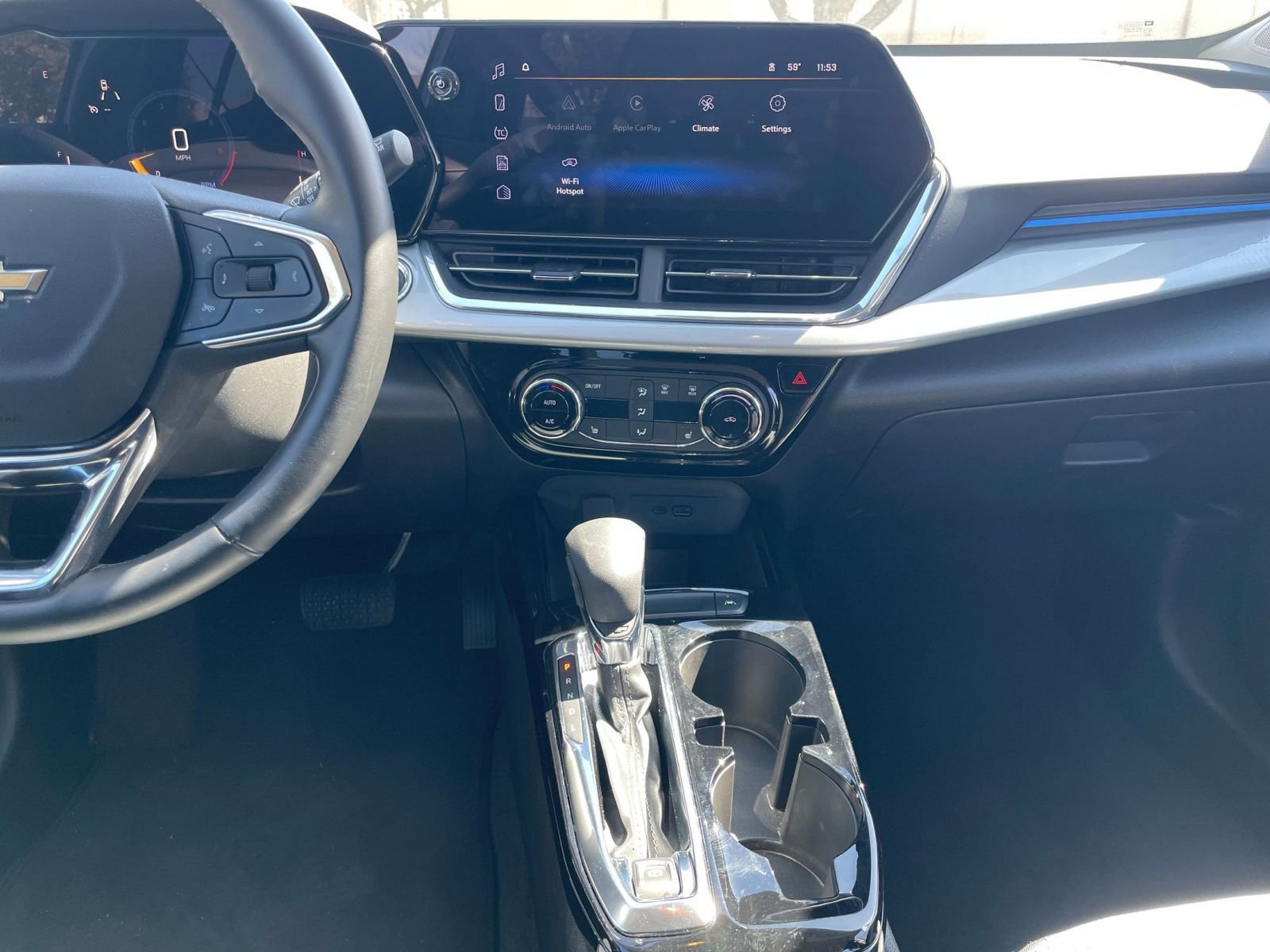 Thumbnail: 2025 Chevrolet Trax - 17