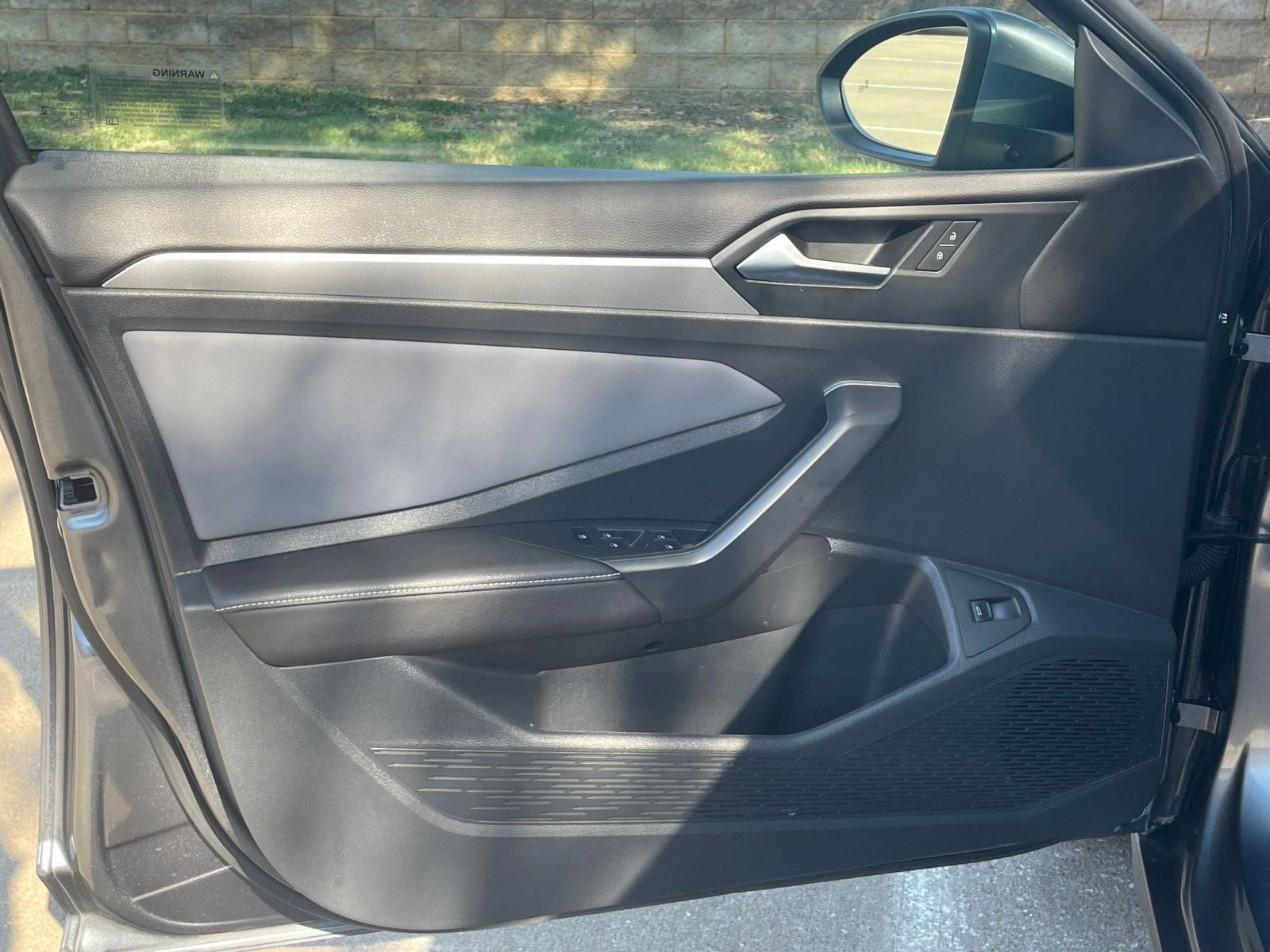 Thumbnail: 2025 Volkswagen Jetta - 21