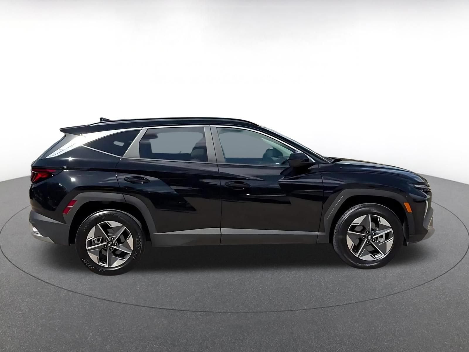 Thumbnail: 2026 Hyundai Tucson - 16