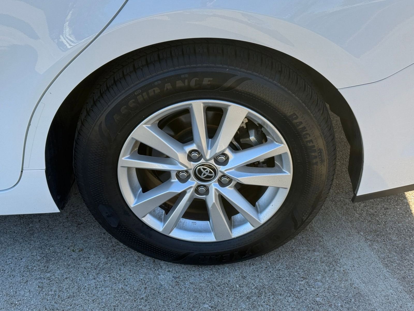 Thumbnail: 2025 Toyota Camry - 30