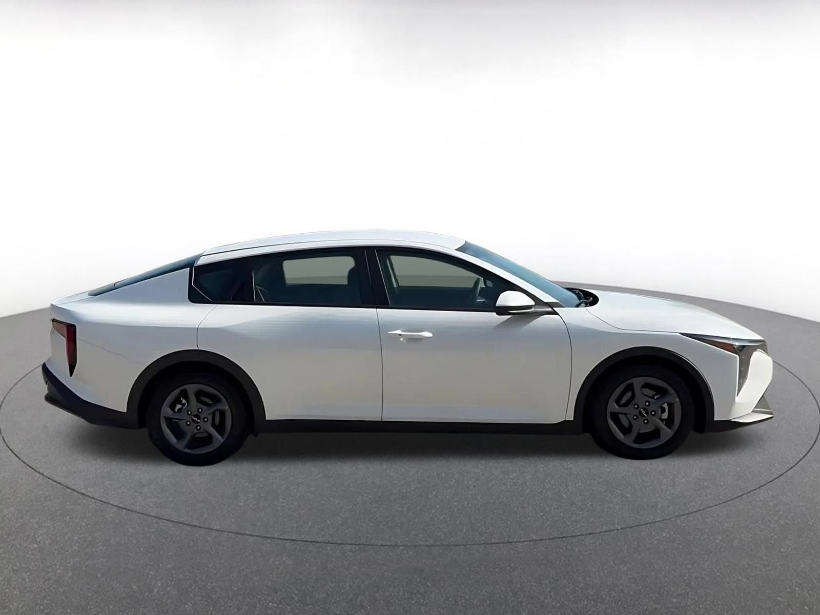 Thumbnail: 2025 Kia K4 - 16