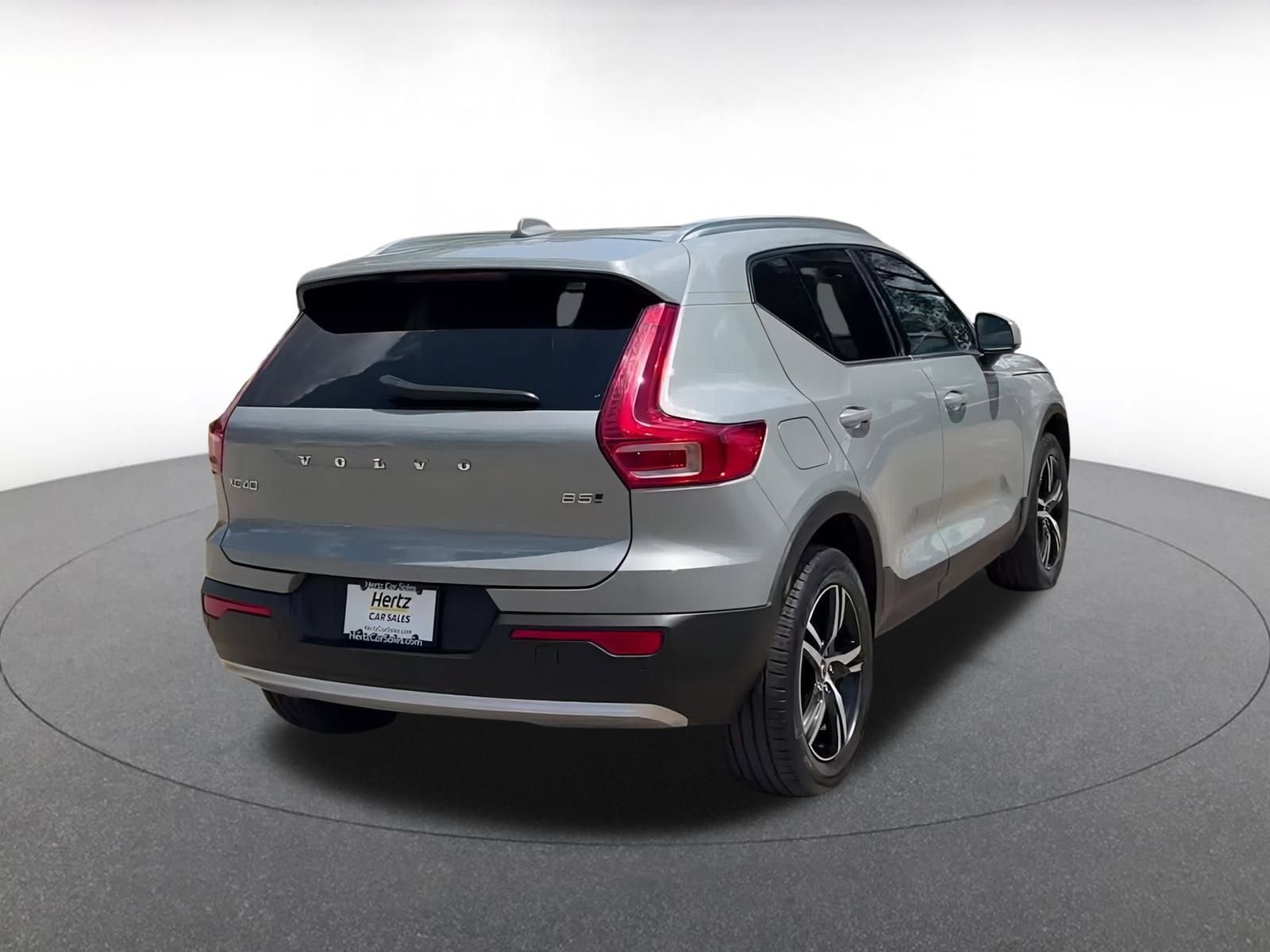 Thumbnail: 2024 Volvo XC40 - 15