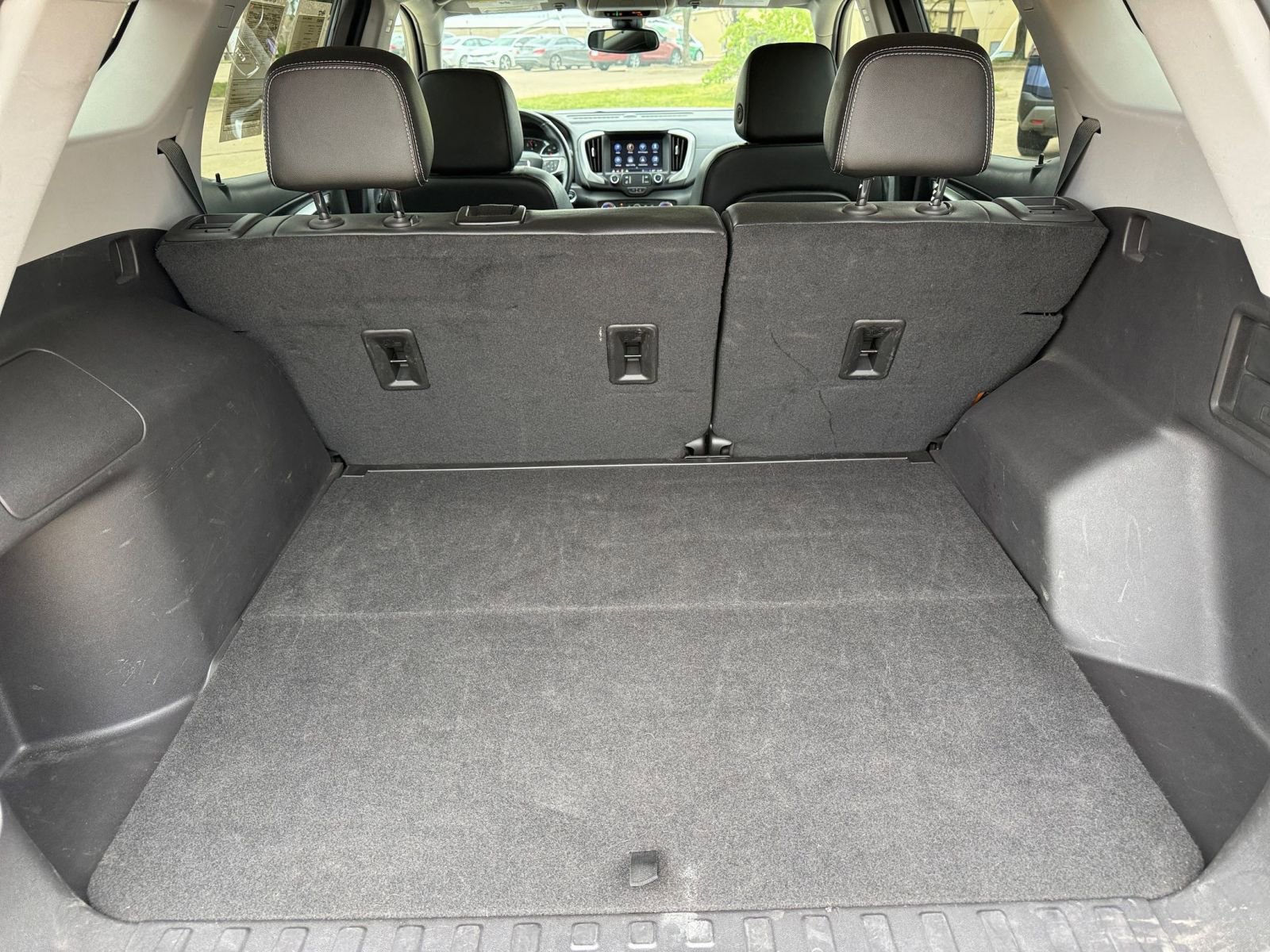 Thumbnail: 2024 GMC Terrain - 32