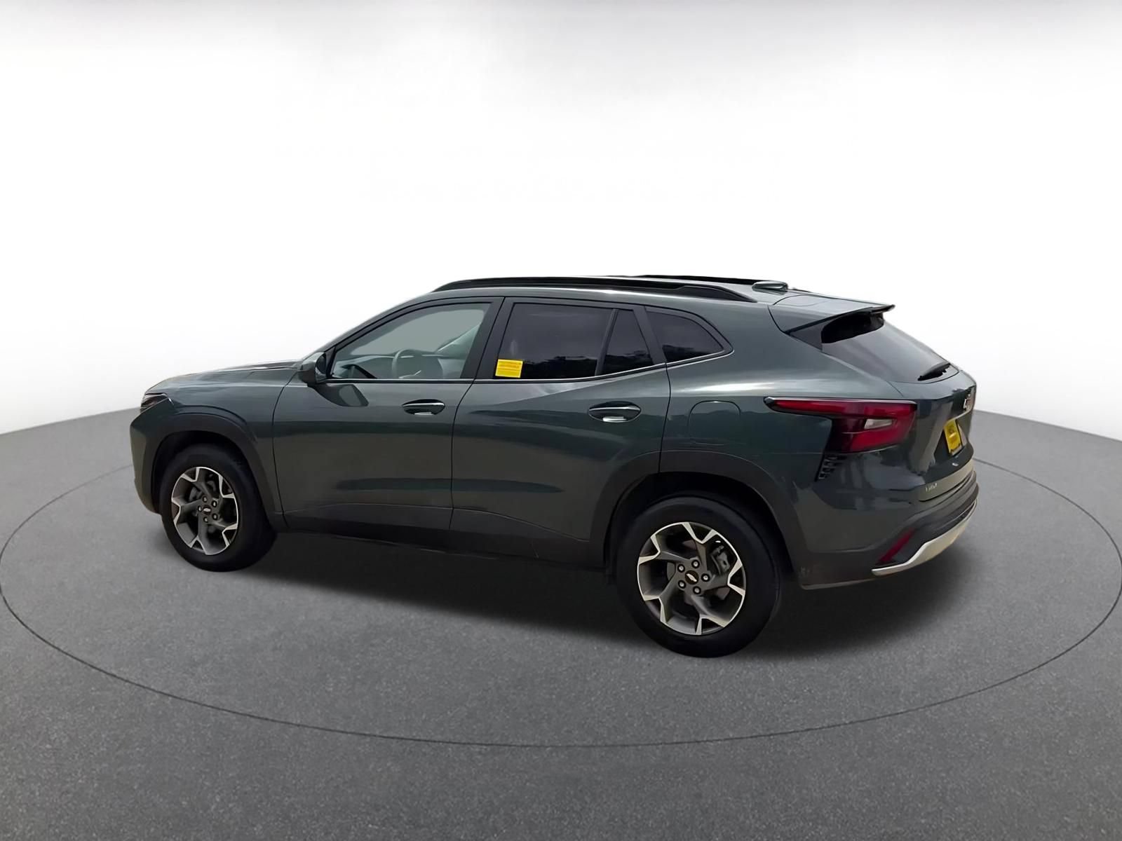 Thumbnail: 2025 Chevrolet Trax - 10