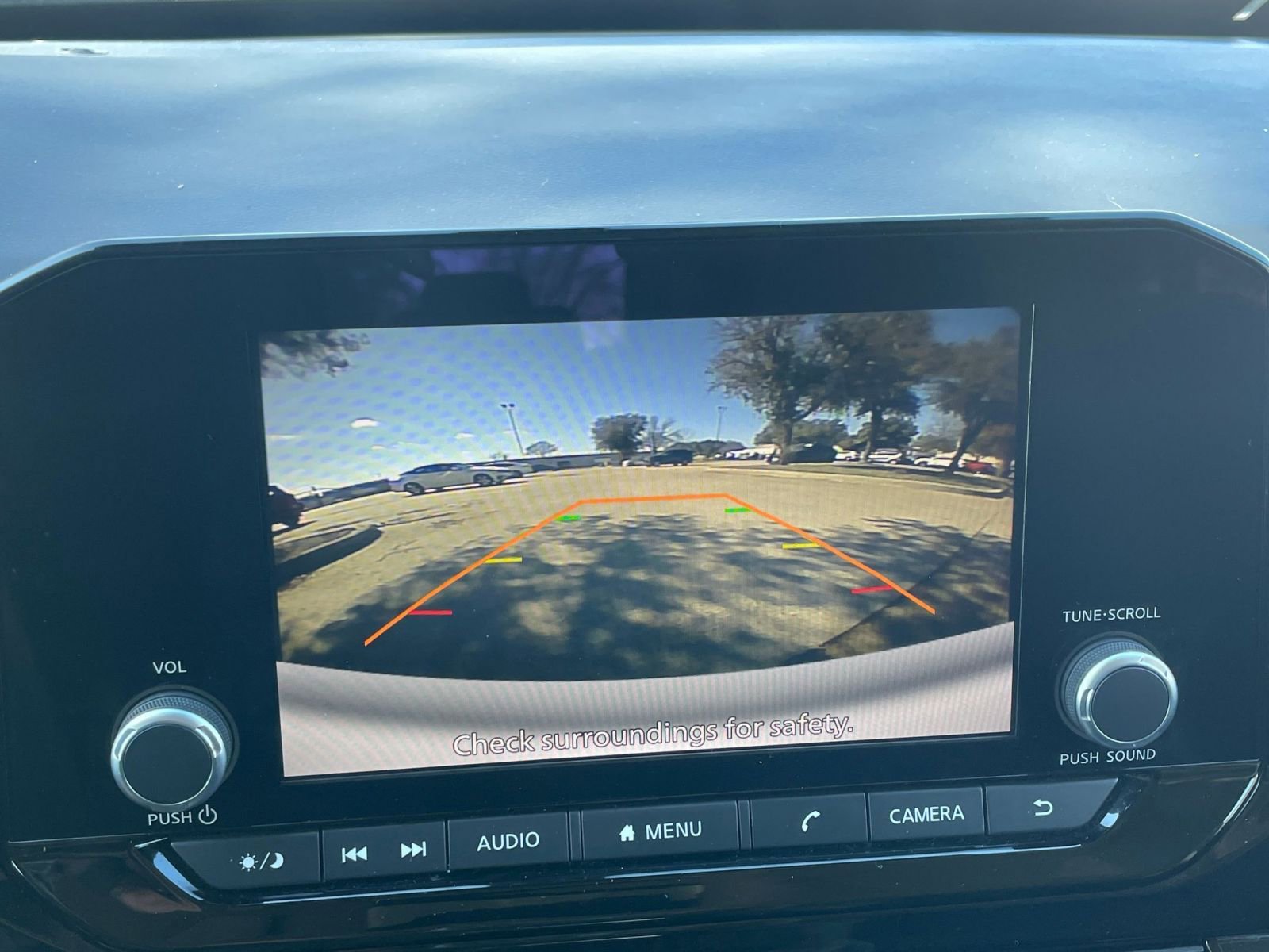 Thumbnail: 2025 Nissan Pathfinder - 25