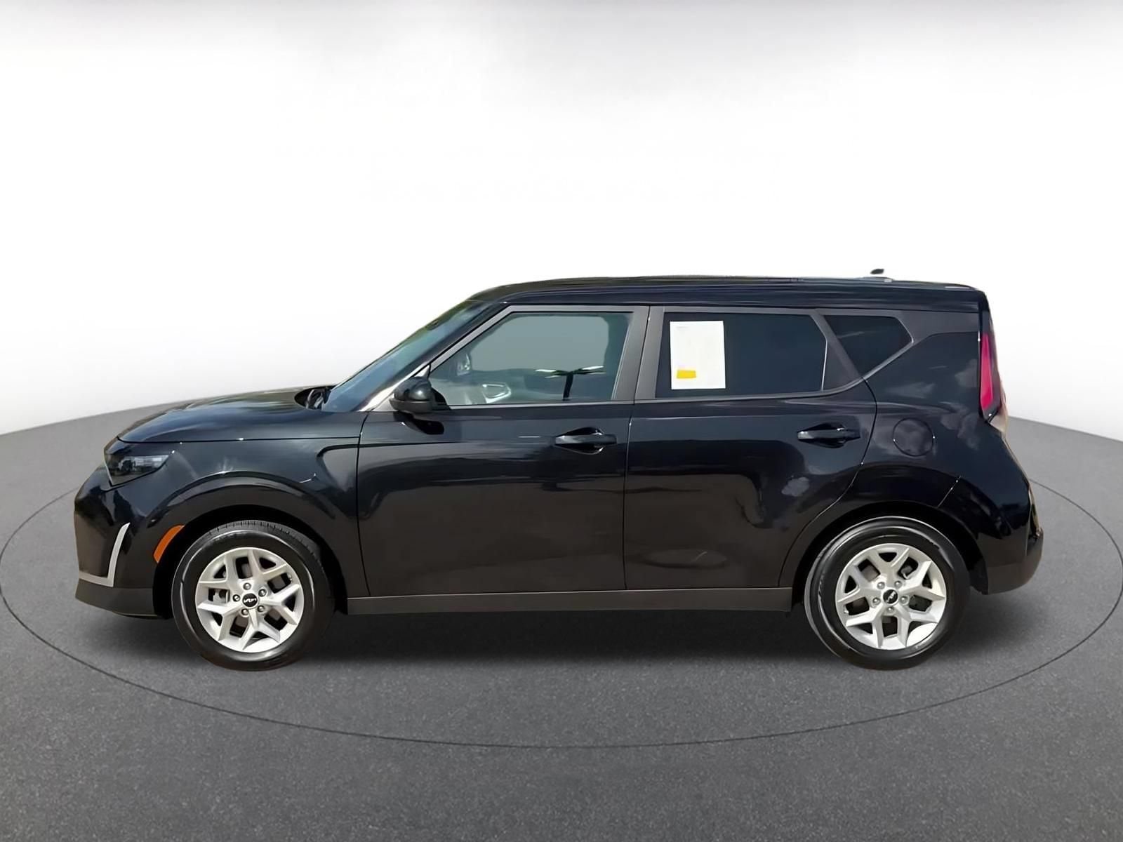 Thumbnail: 2025 Kia Soul - 9