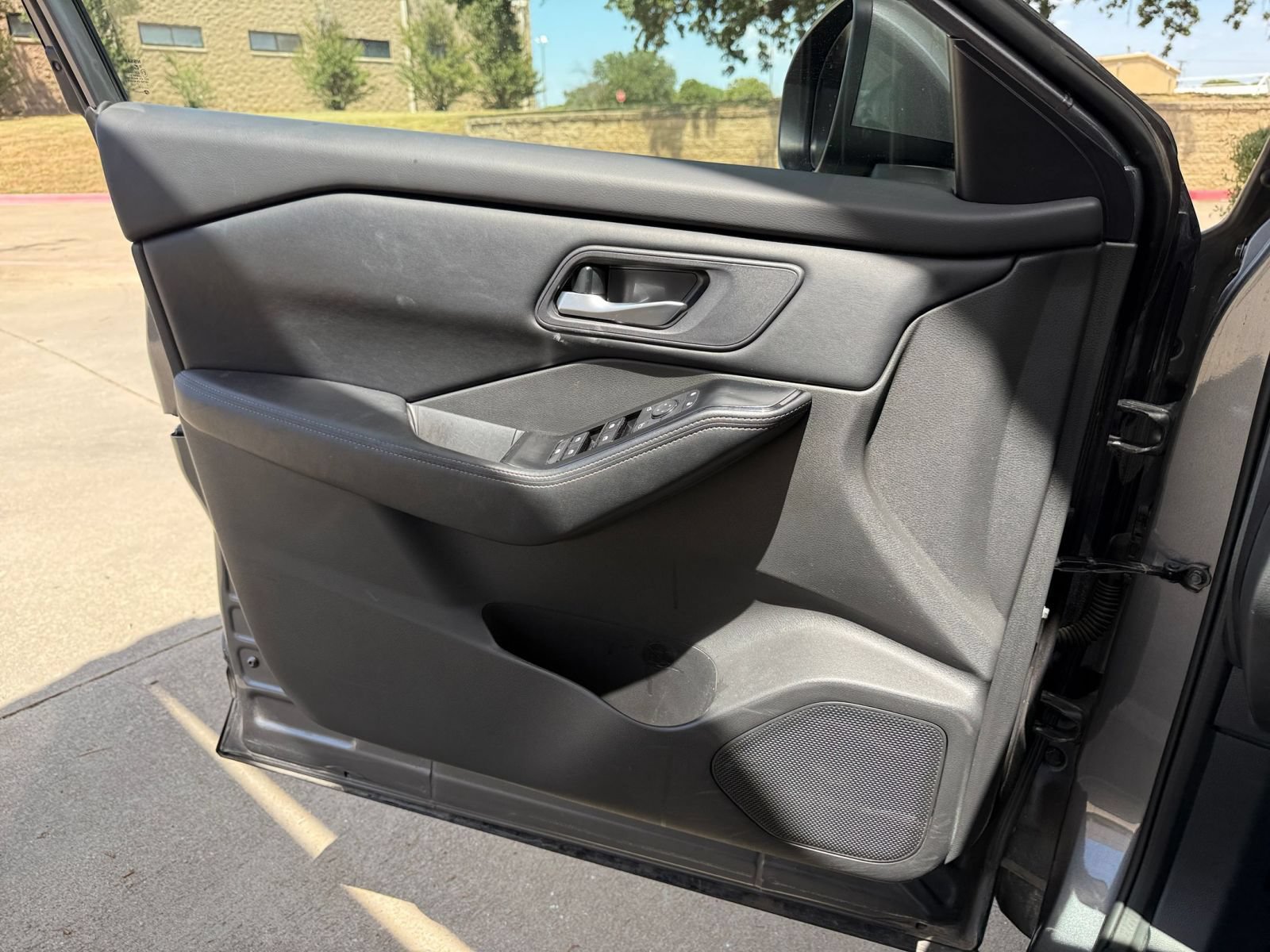 Thumbnail: 2025 Nissan Rogue - 18