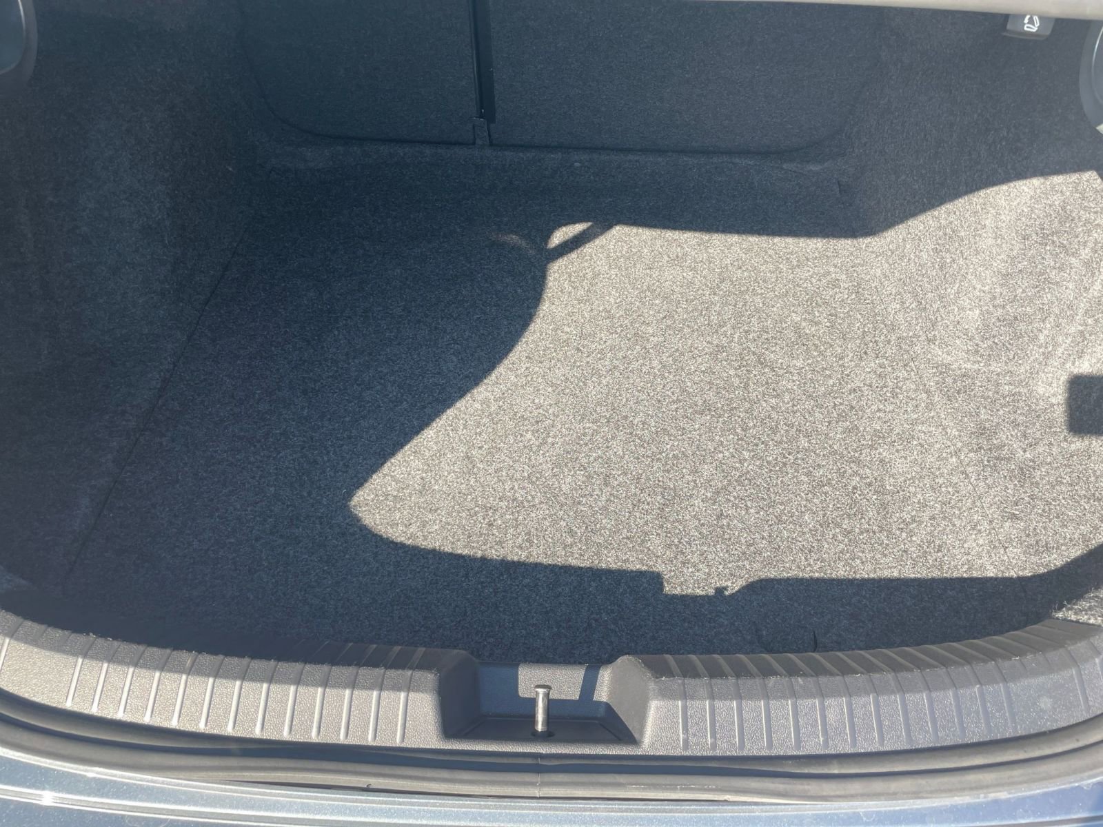 Thumbnail: 2025 Volkswagen Jetta - 32