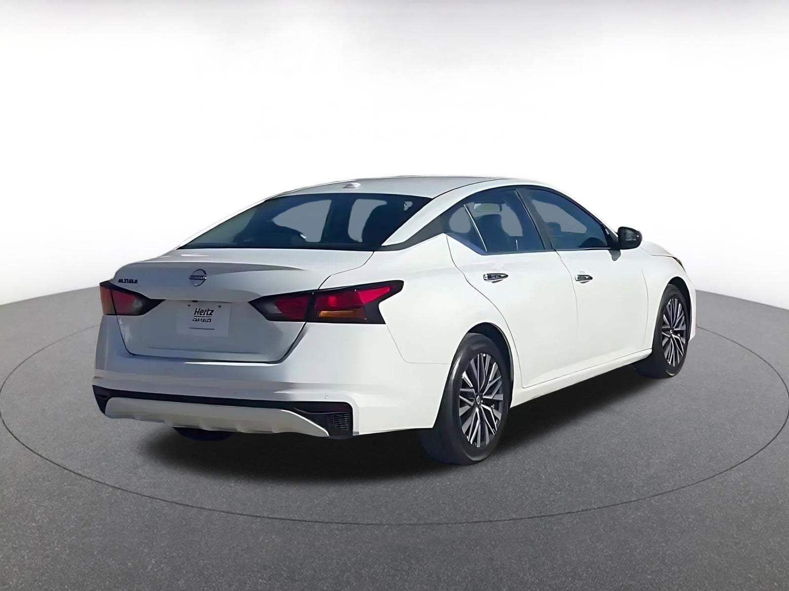 Thumbnail: 2025 Nissan Altima - 14