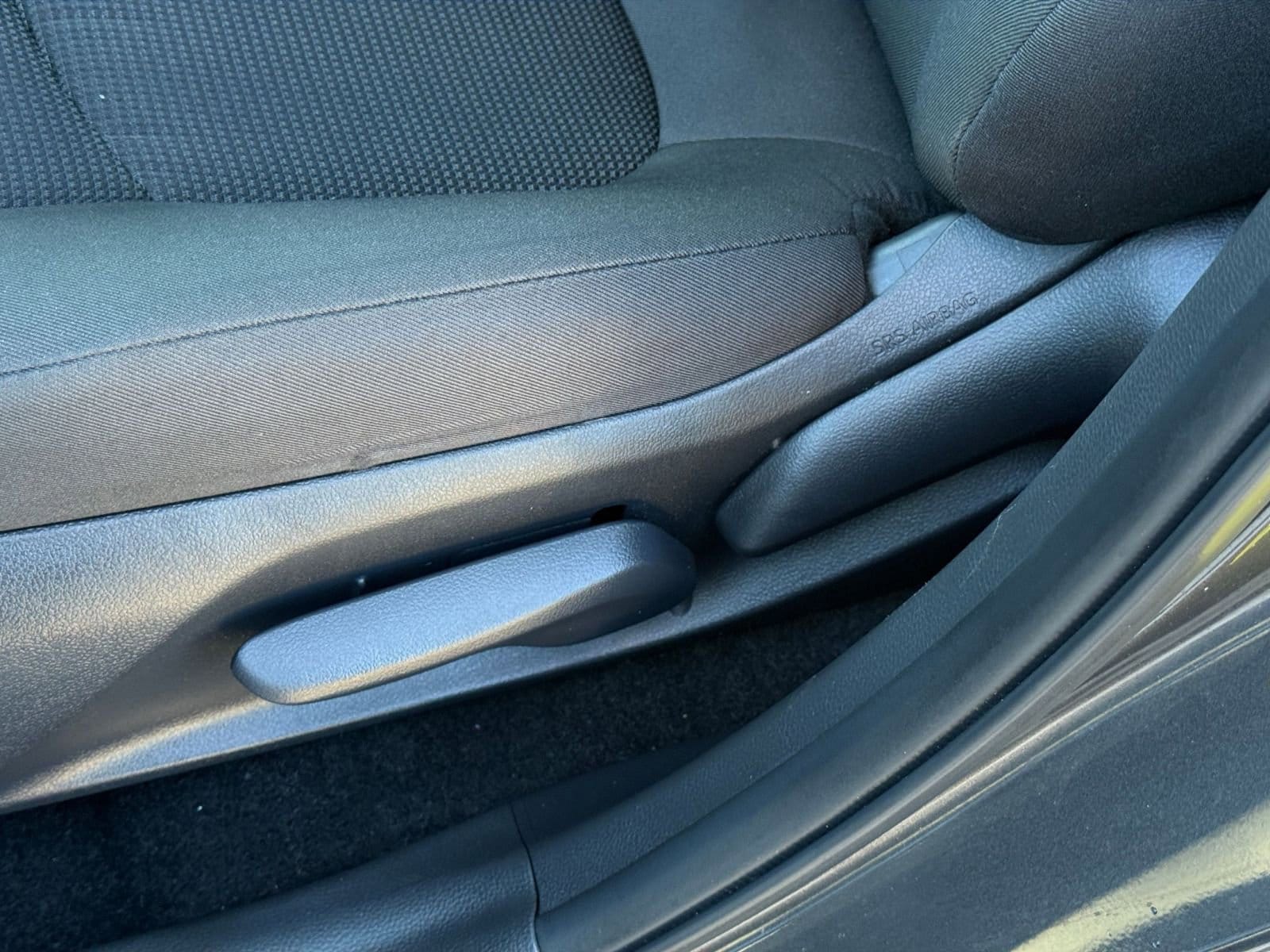 Thumbnail: 2025 Toyota RAV4 - 23