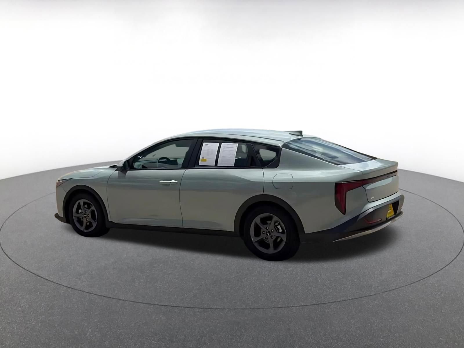 Thumbnail: 2025 Kia K4 - 11