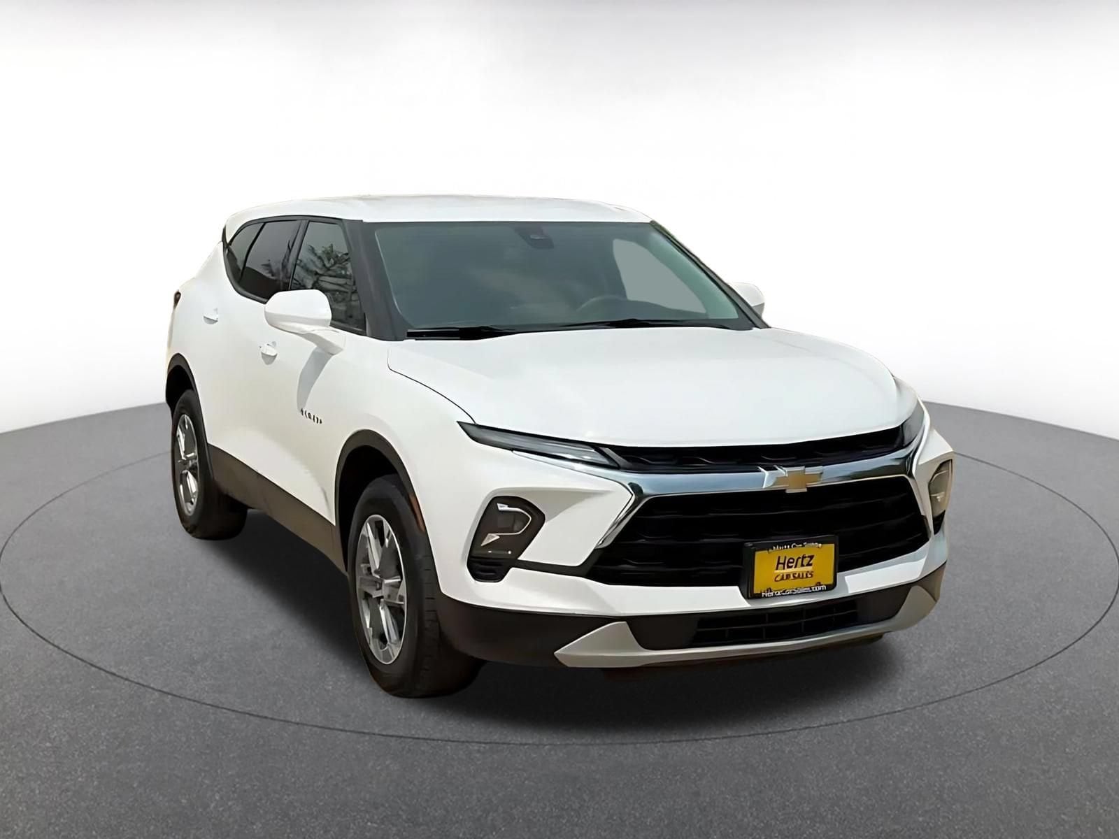 Thumbnail: 2025 Chevrolet Blazer - 3