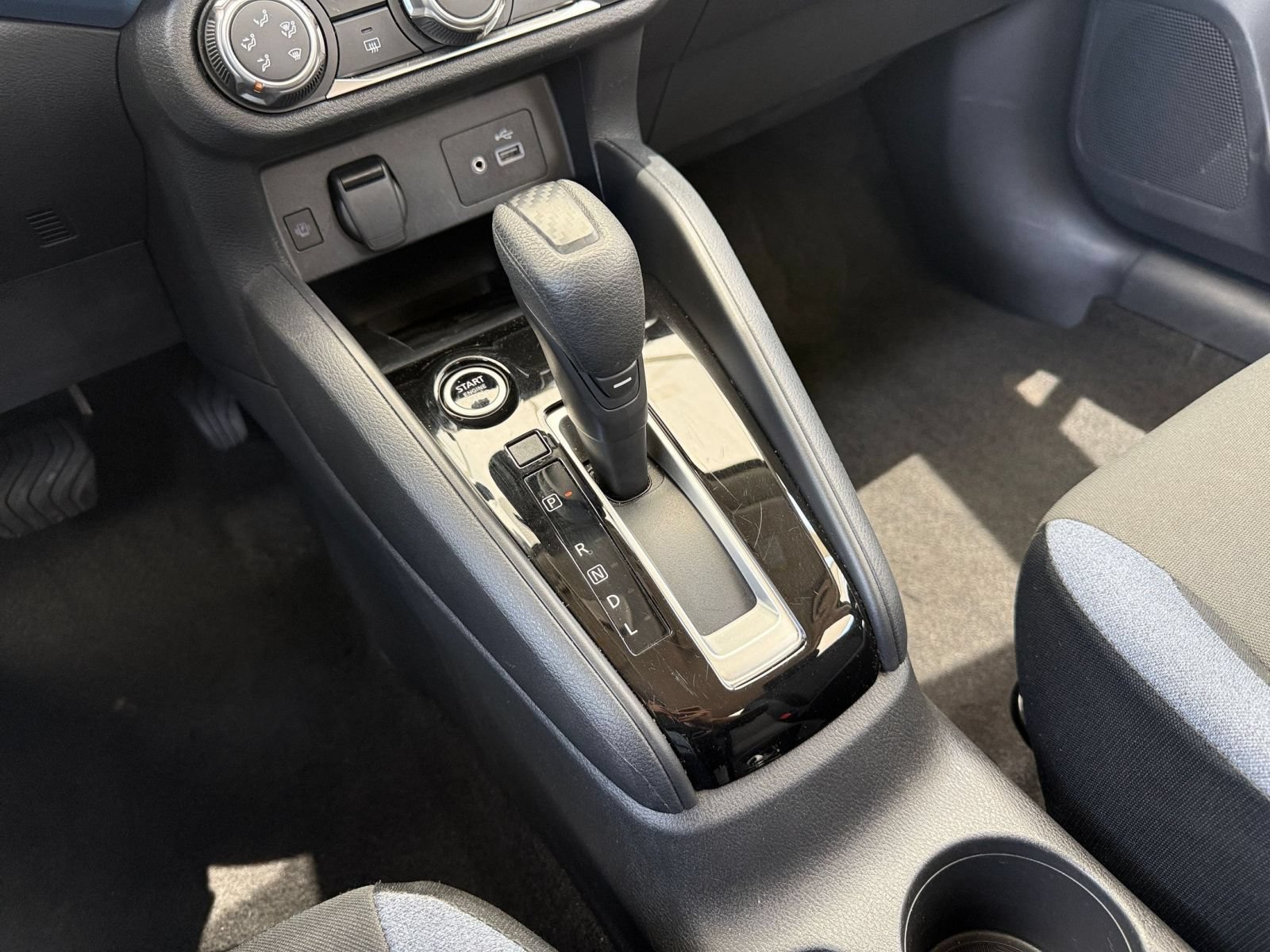 2025 Nissan Versa Sedan SV - Photo 41