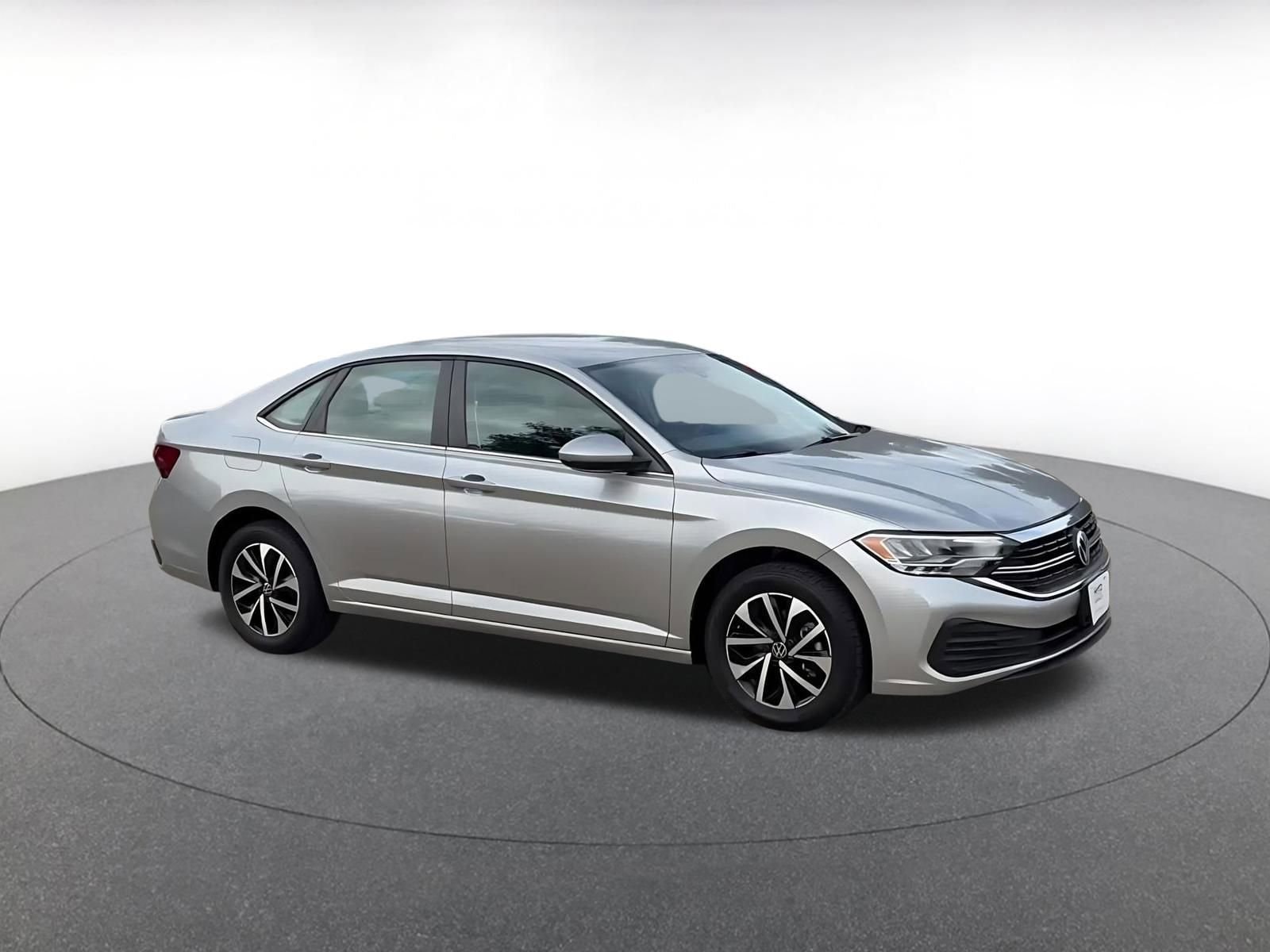 Thumbnail: 2024 Volkswagen Jetta - 2