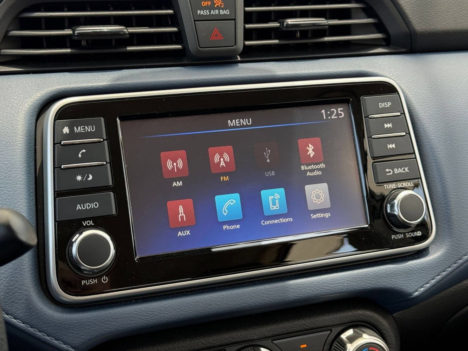 2025 Nissan Versa Sedan SV - Photo 20