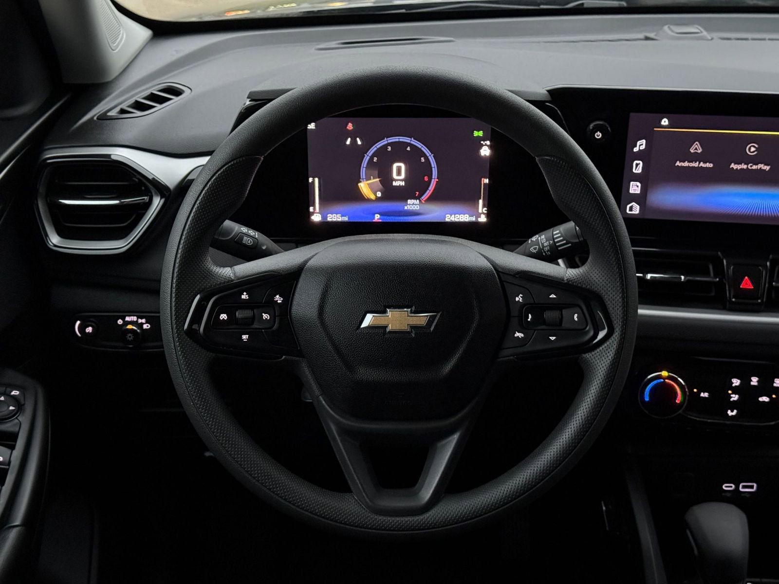 Thumbnail: 2025 Chevrolet TrailBlazer - 28