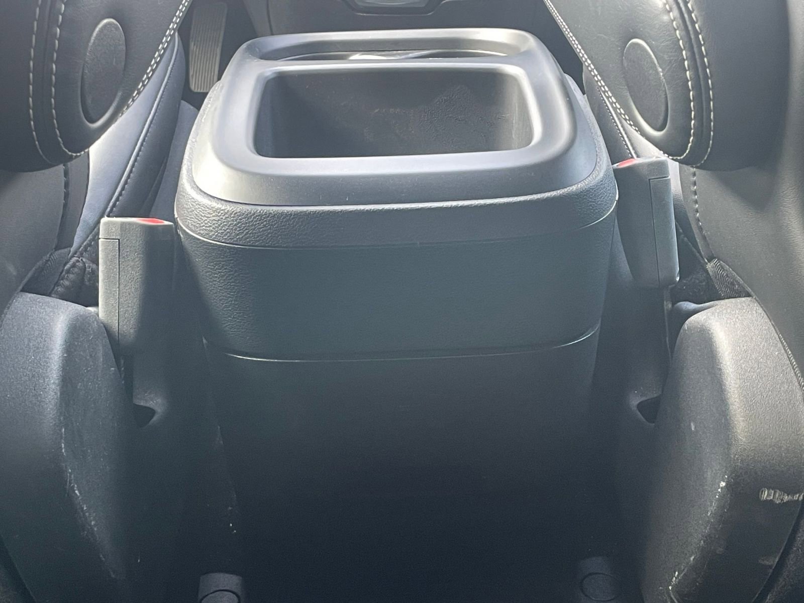 Thumbnail: 2025 Chrysler Pacifica - 25