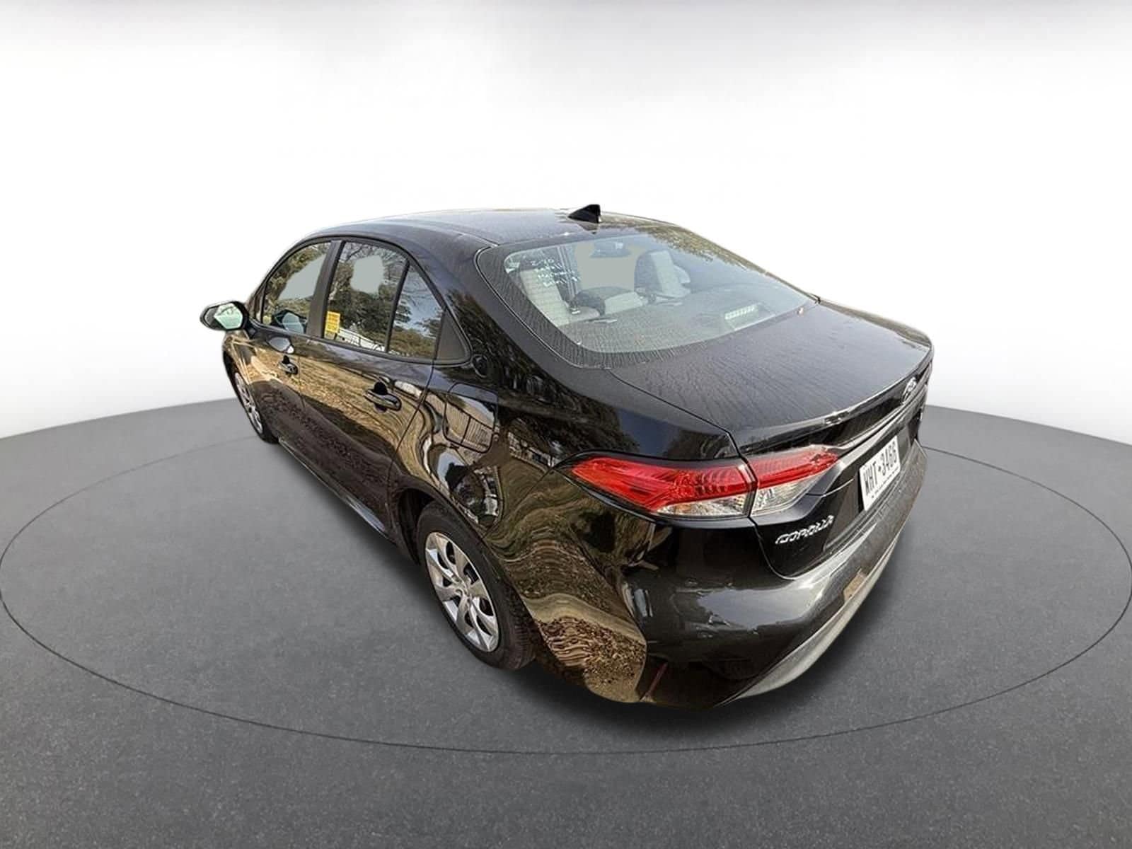 Thumbnail: 2025 Toyota Corolla - 4