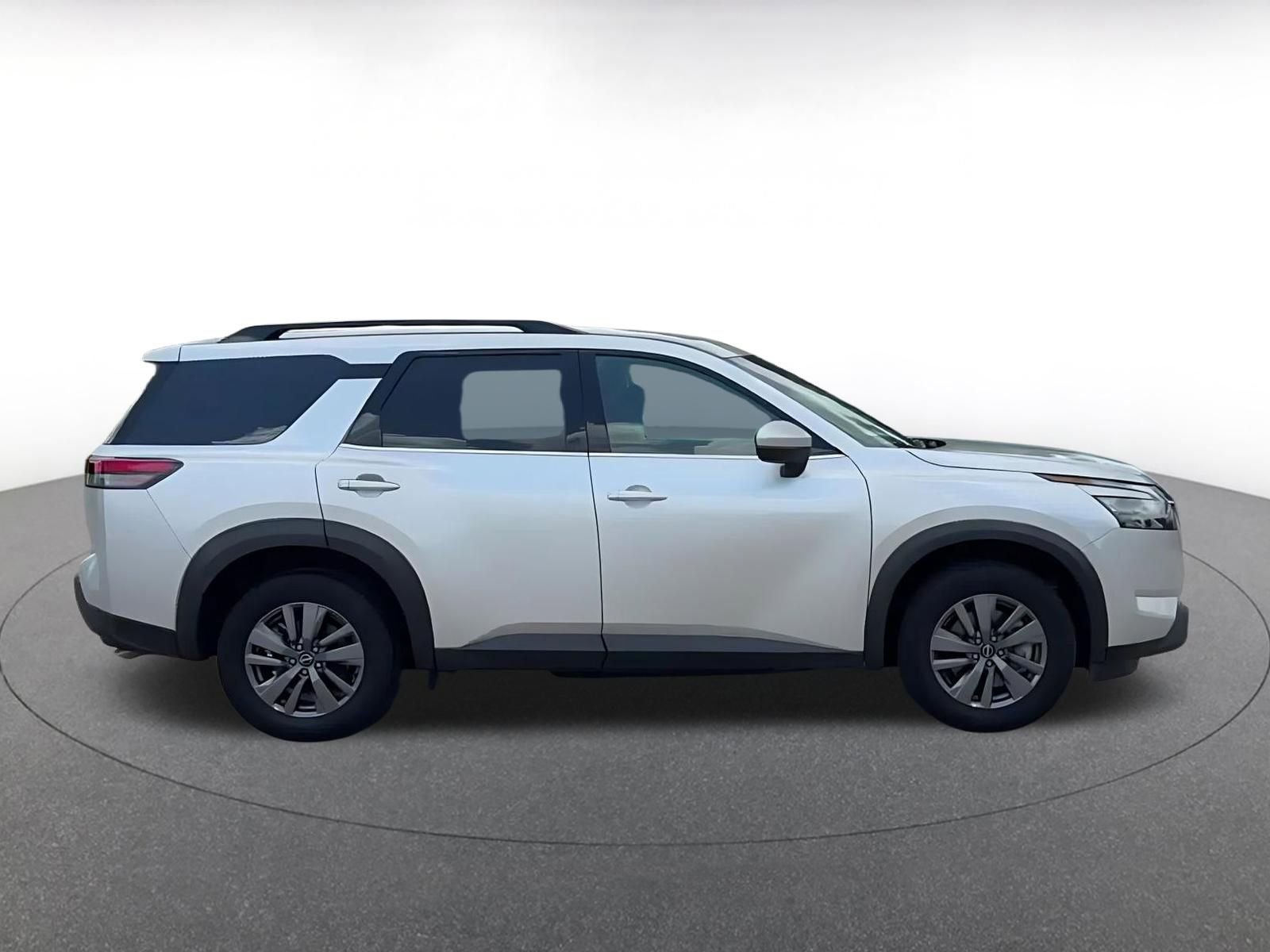 Thumbnail: 2025 Nissan Pathfinder - 16