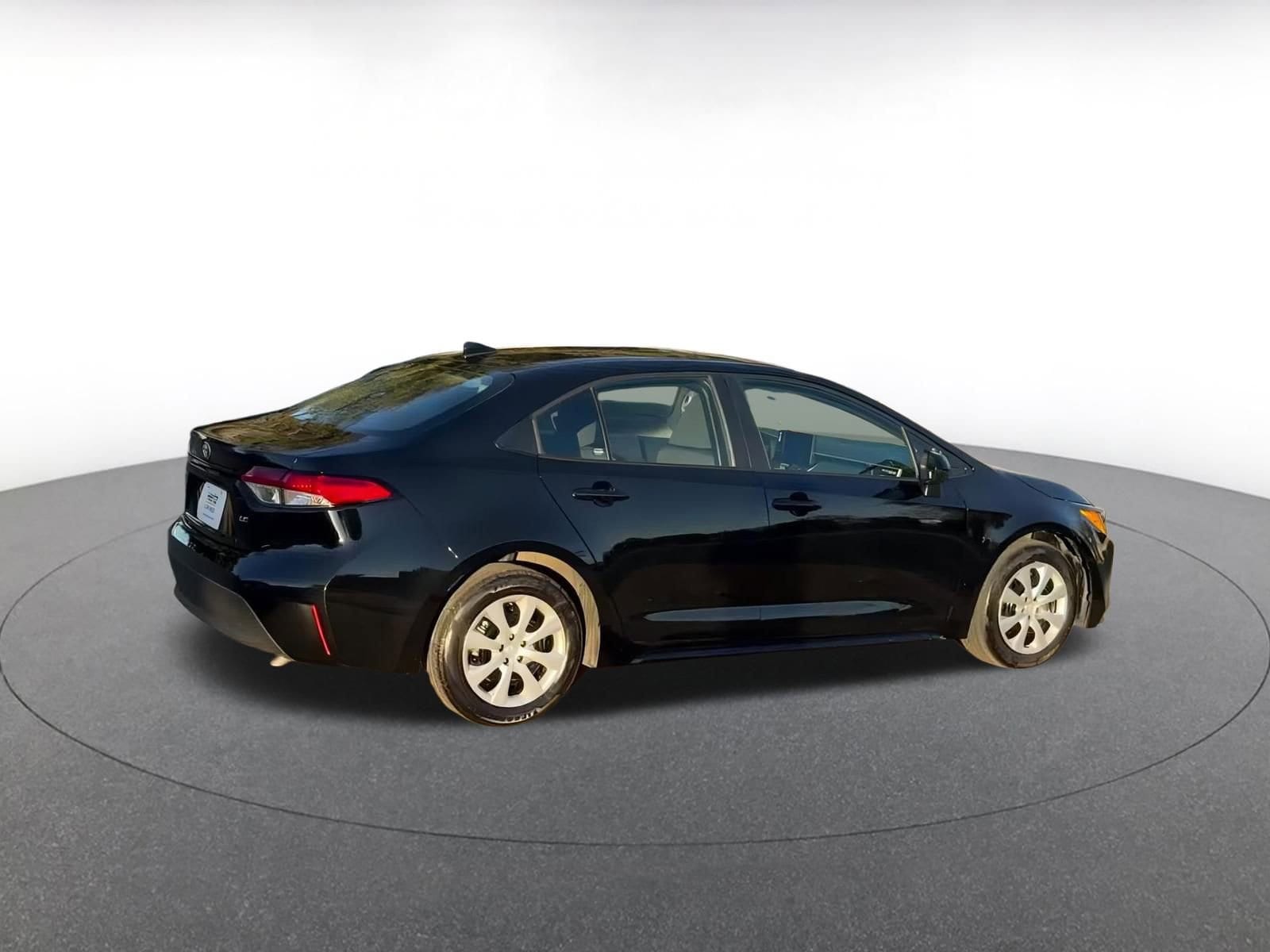 Thumbnail: 2025 Toyota Corolla - 14