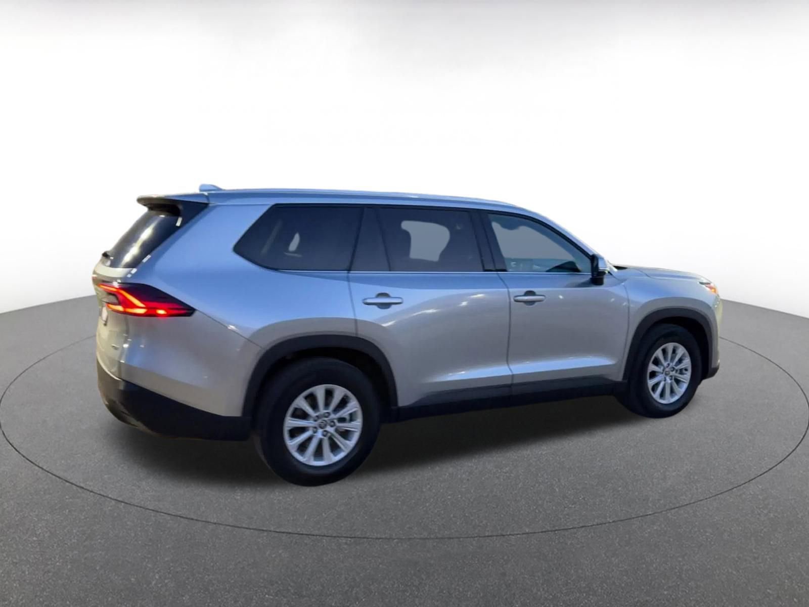 Thumbnail: 2025 Toyota Grand Highlander - 15