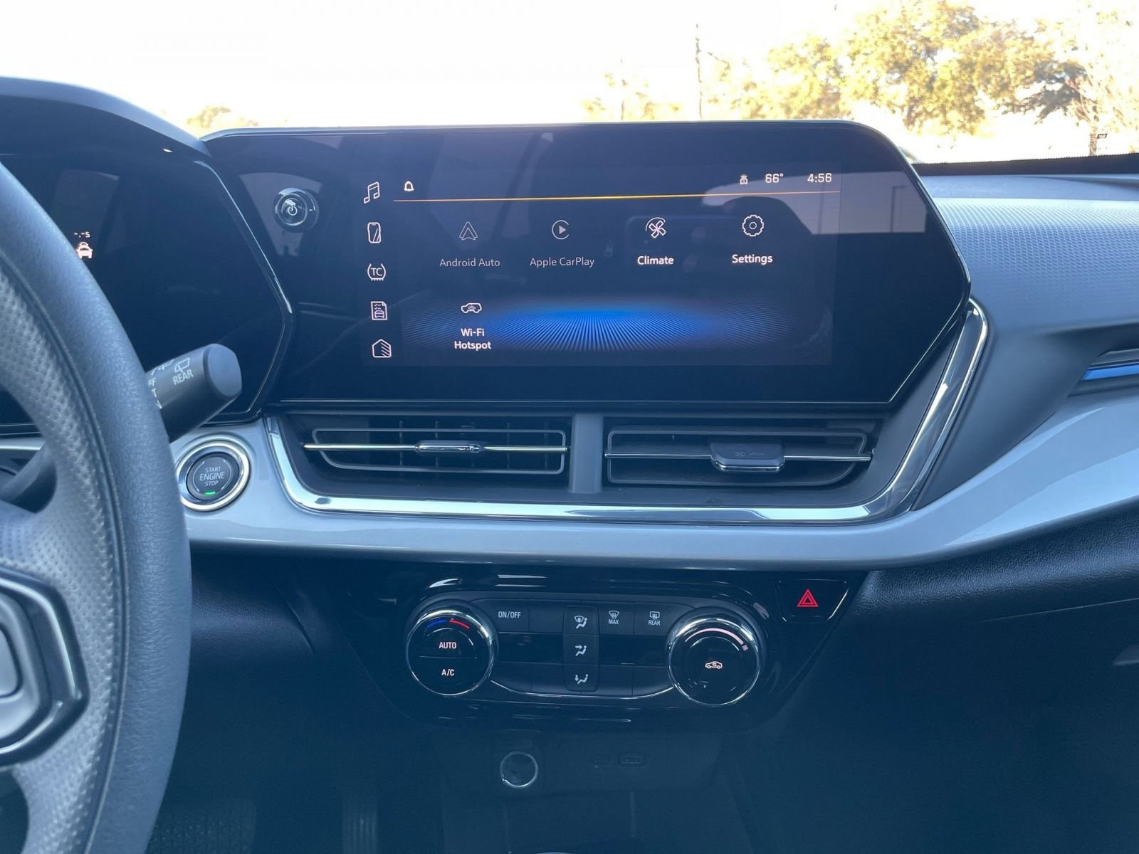 Thumbnail: 2025 Chevrolet Trax - 17