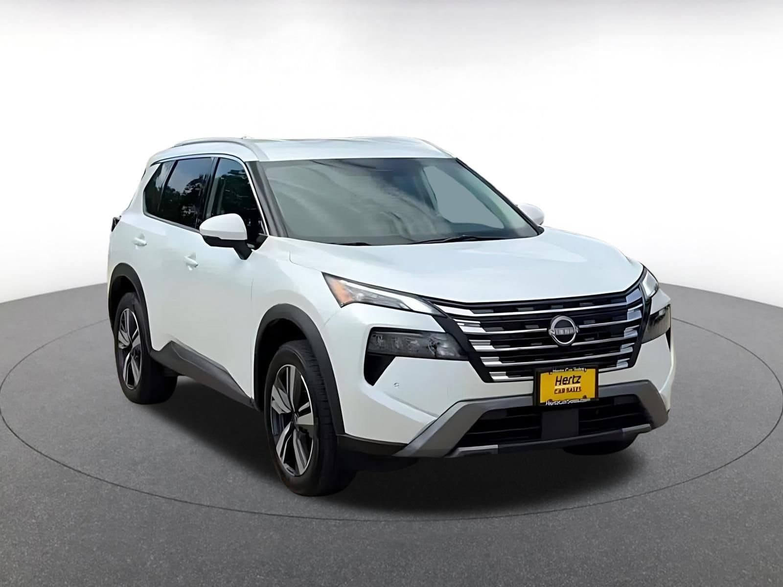 Thumbnail: 2026 Nissan Rogue - 3