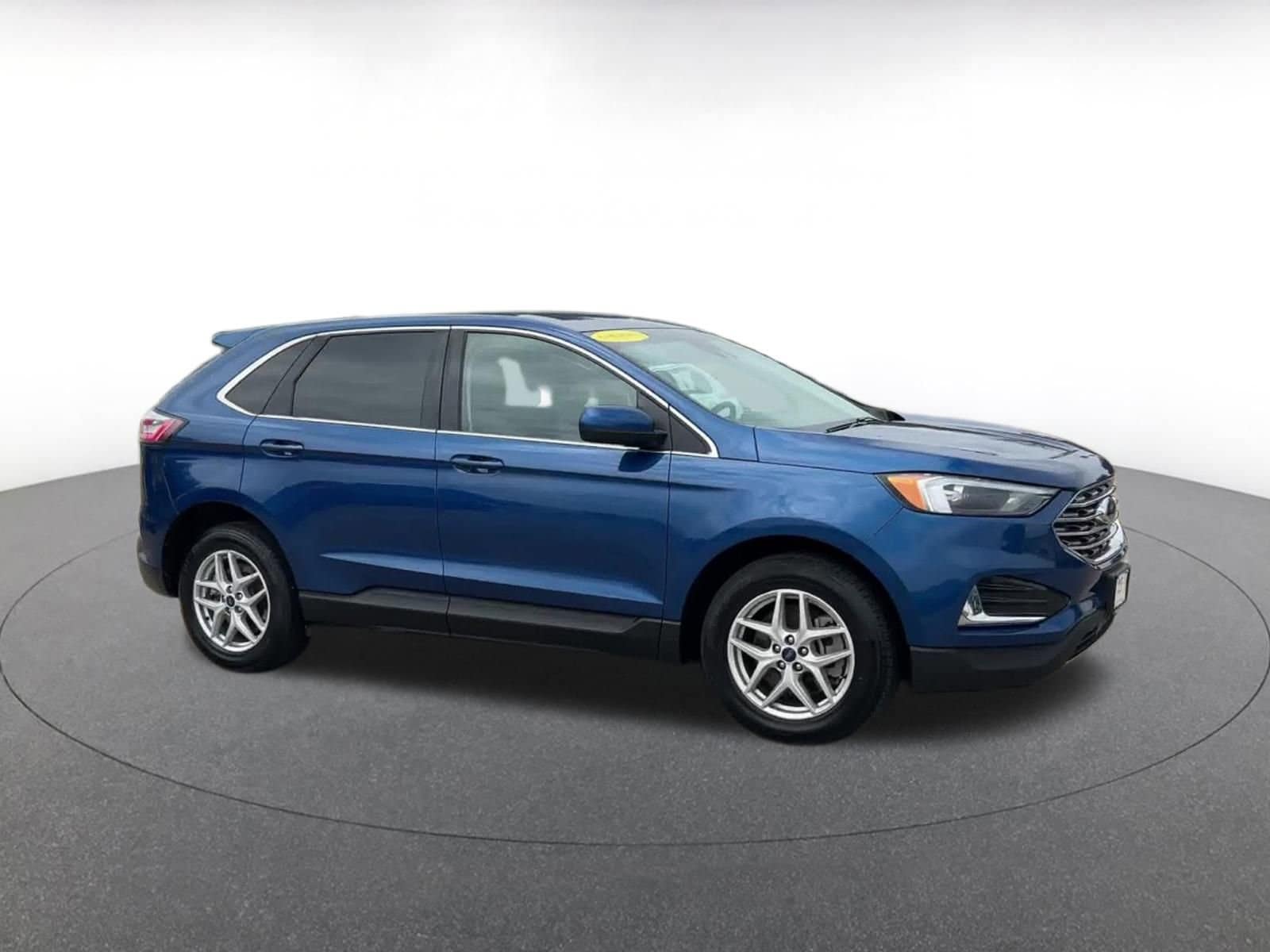 Thumbnail: 2022 Ford Edge - 2