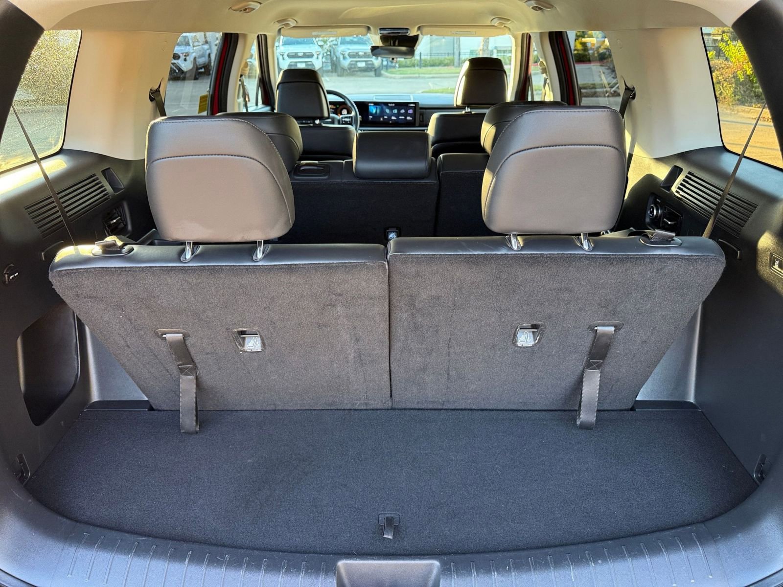 Thumbnail: 2025 Hyundai Santa Fe - 31