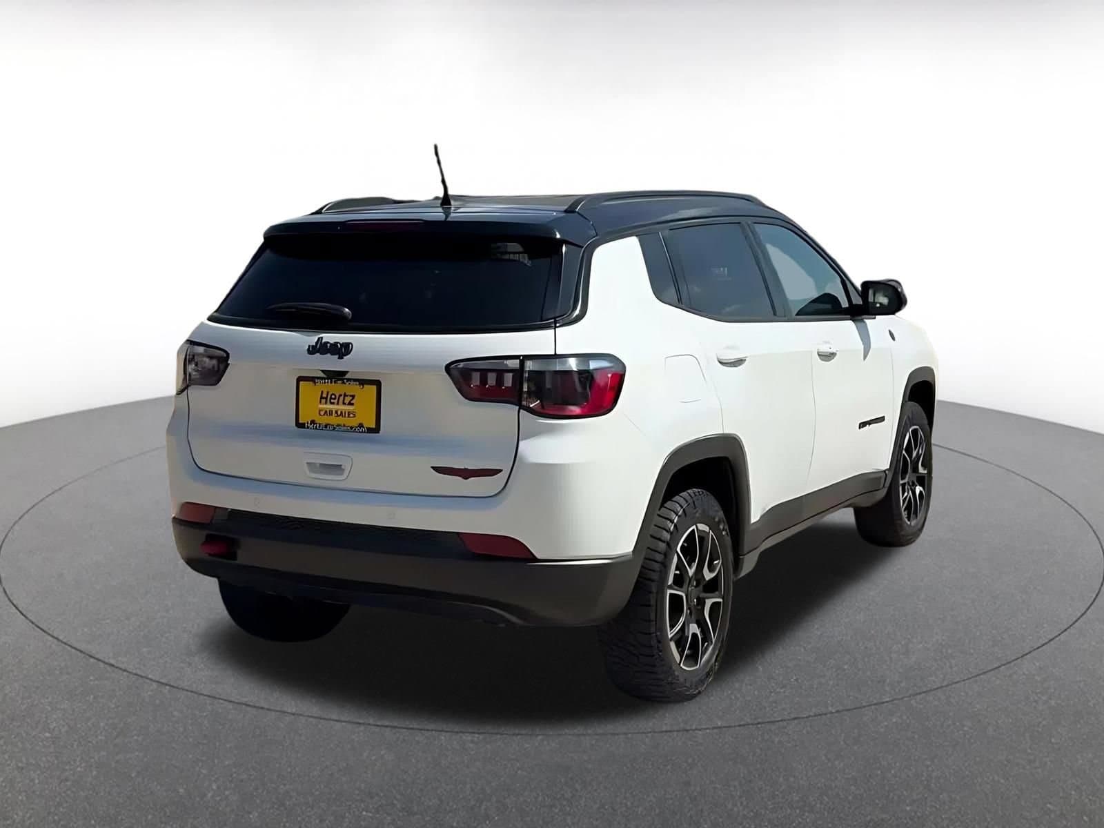 Thumbnail: 2025 Jeep Compass - 14