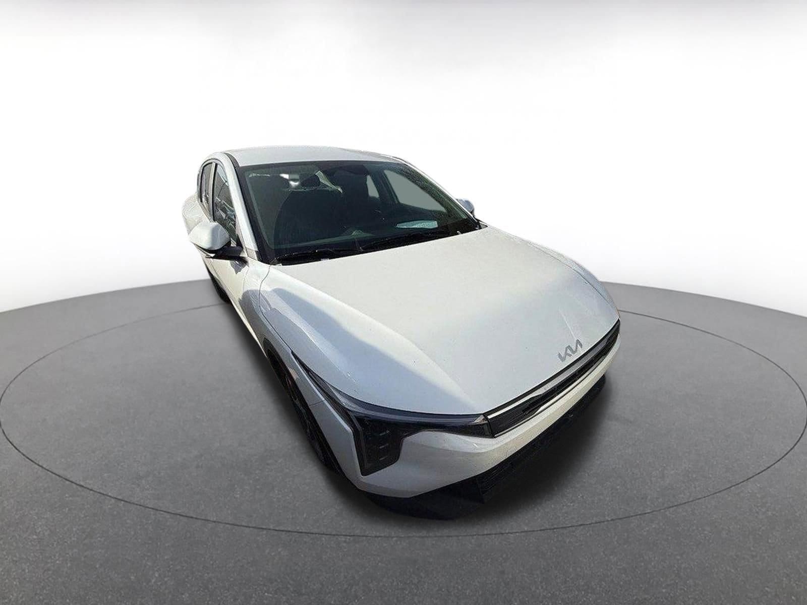 Thumbnail: 2025 Kia K4 - 1