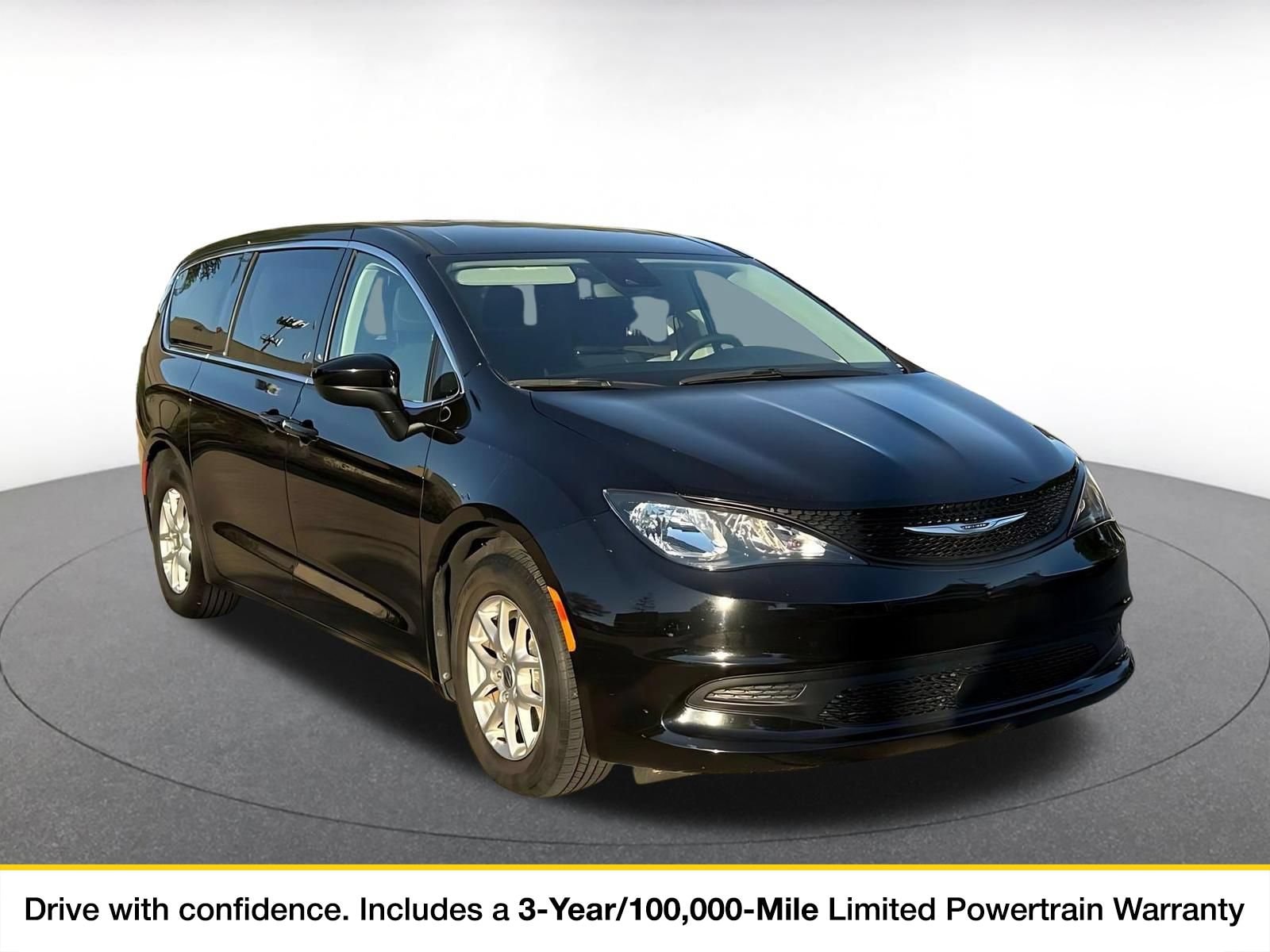 2024 Chrysler Voyager LX