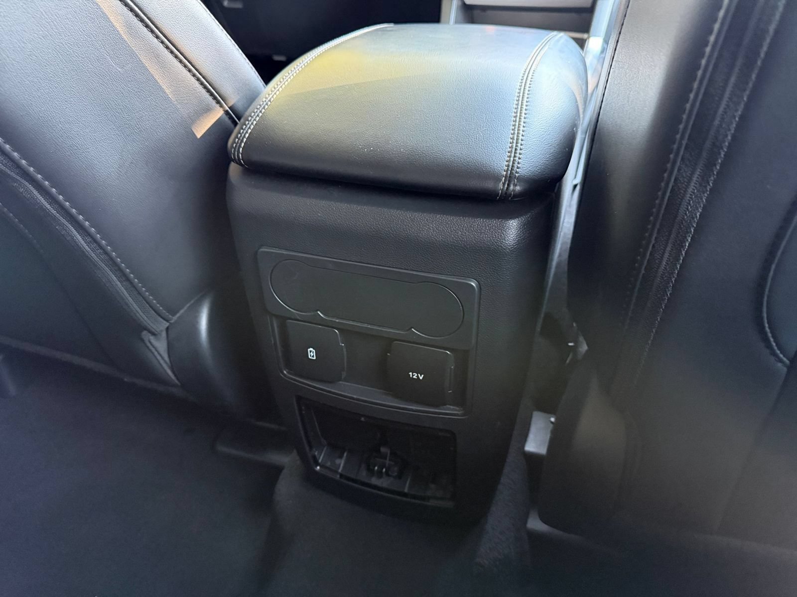 Thumbnail: 2024 Ford Explorer - 20