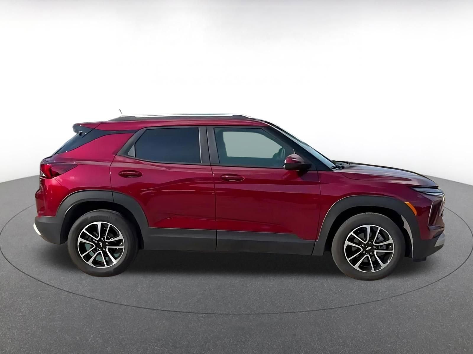 Thumbnail: 2025 Chevrolet TrailBlazer - 16